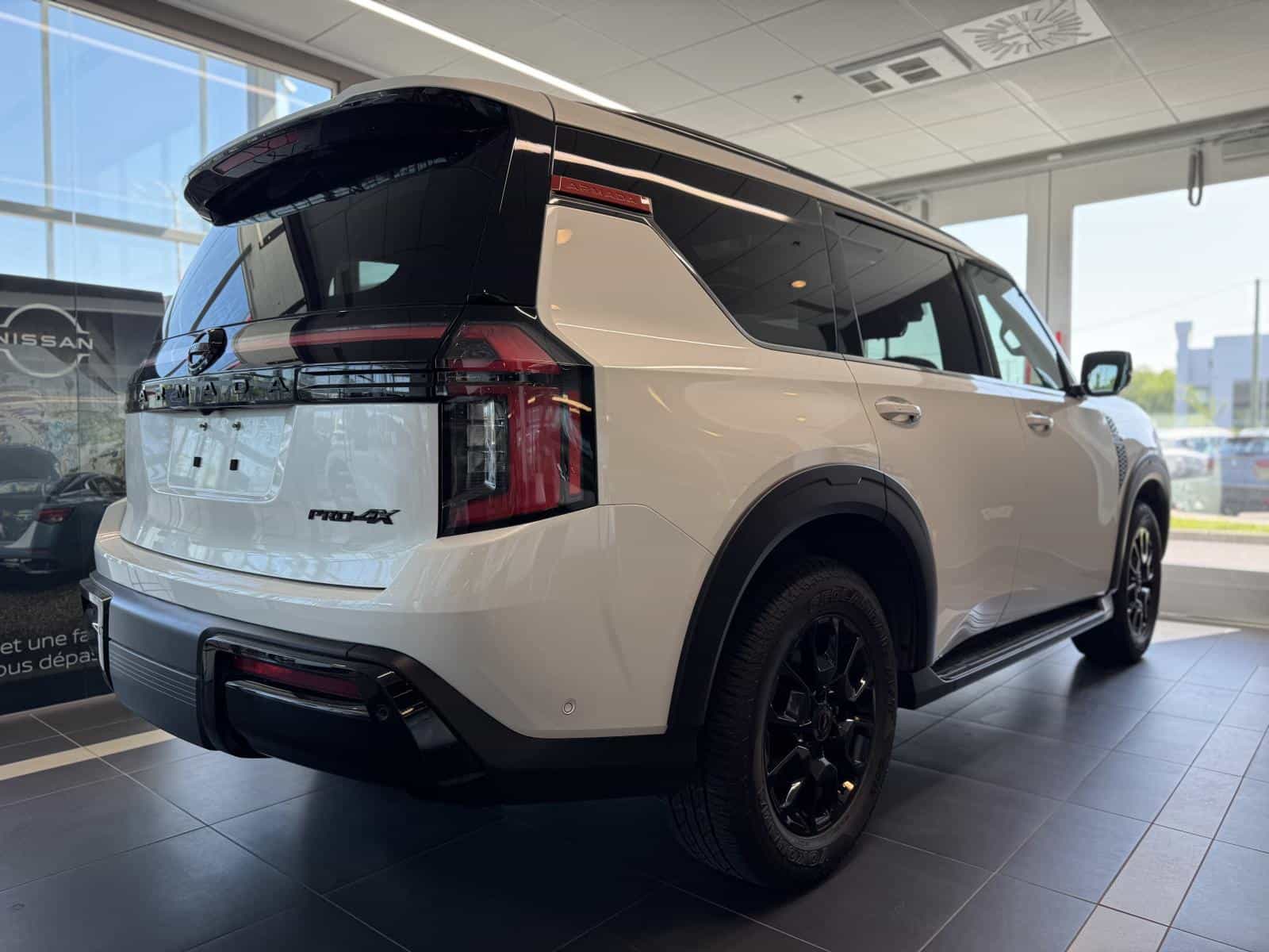 2025 Nissan Armada PRO-4X - Image 7