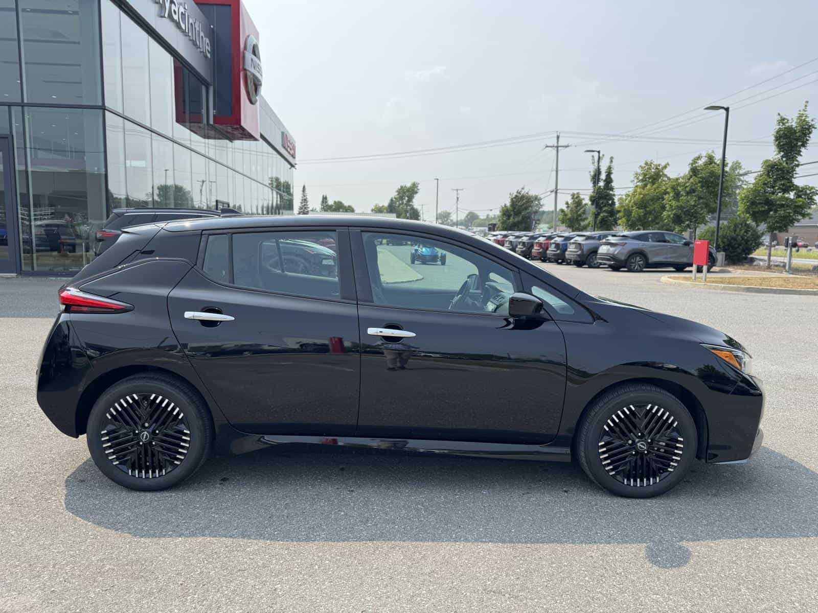 2024 Nissan Leaf SV Plus - Image 6