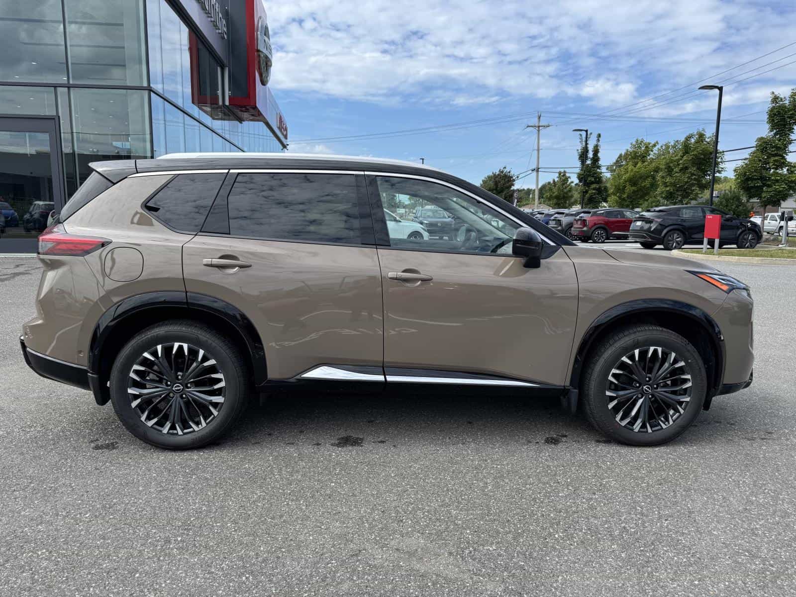 Image 6 Nissan Rogue Platine 2024