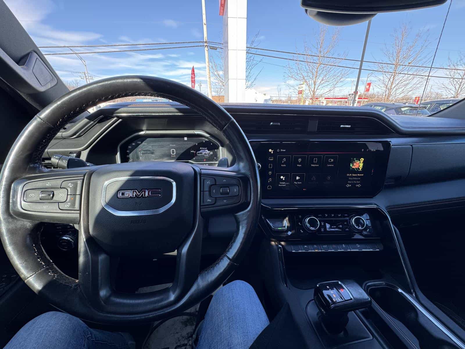 2022 GMC Sierra 1500 AT4 - Image 11