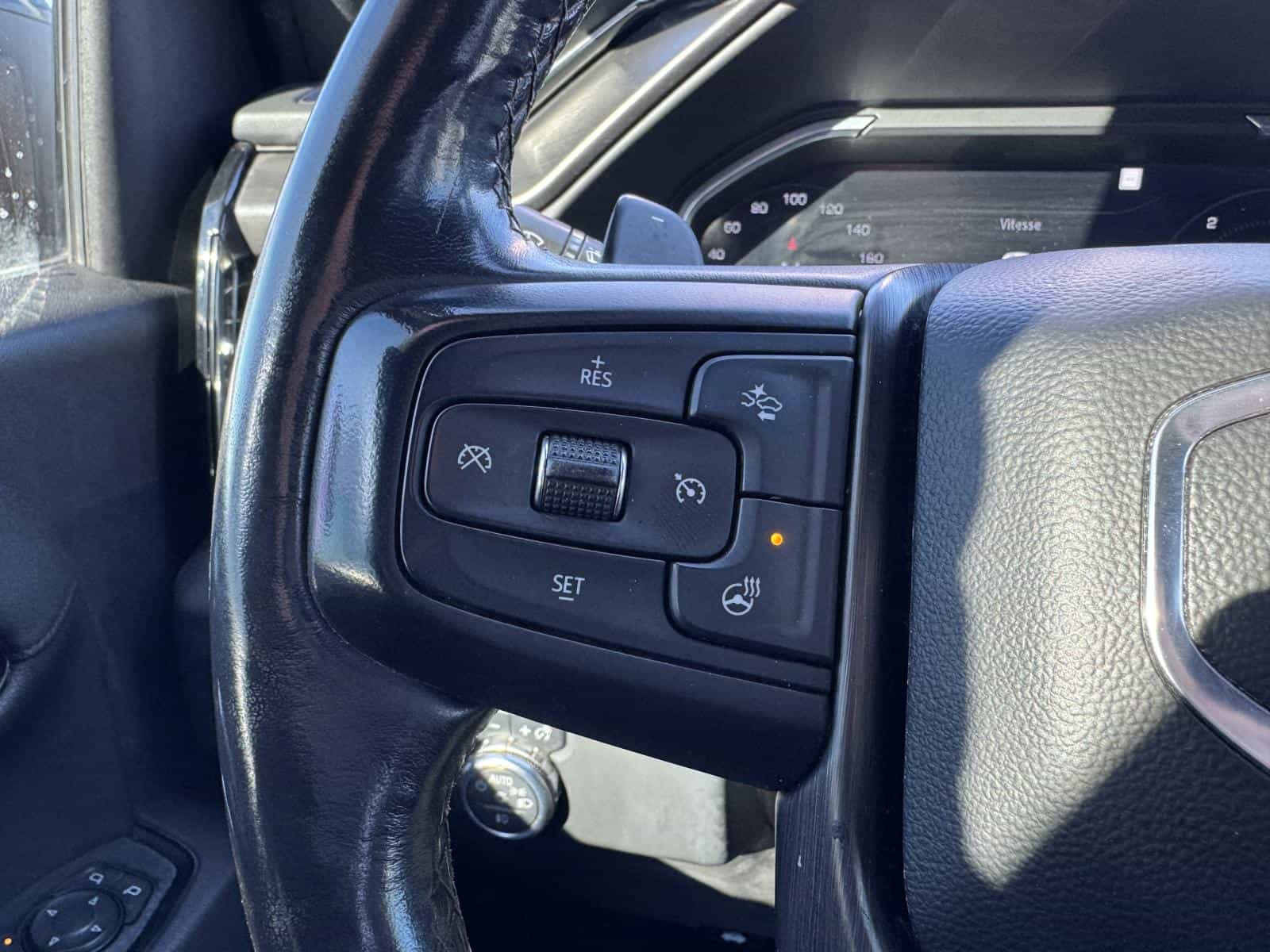 2022 GMC Sierra 1500 AT4 - Image 12