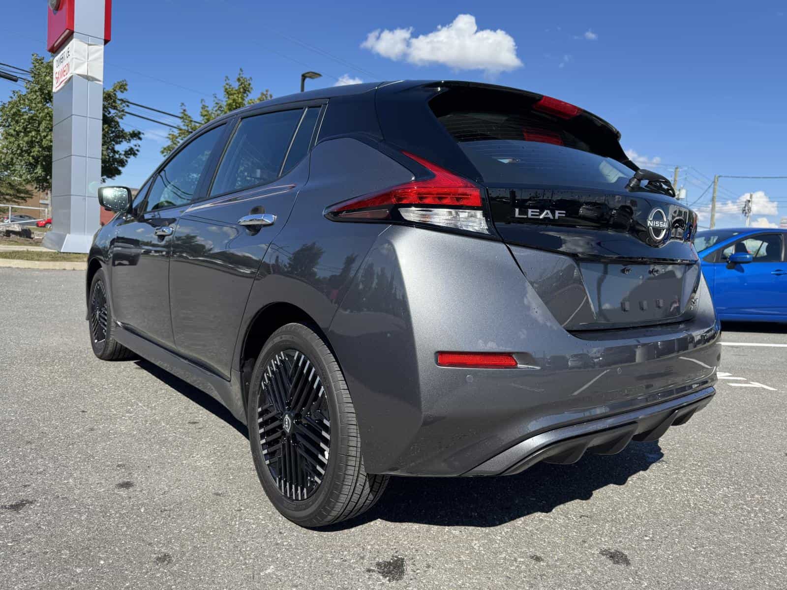 2025 Nissan Leaf SV Plus - Image 9