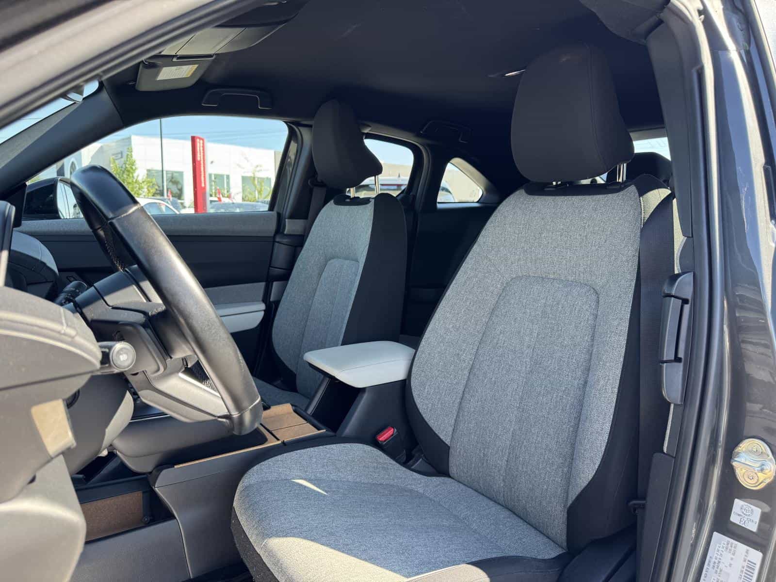 2022 Mazda MX-30 GS - Image 11