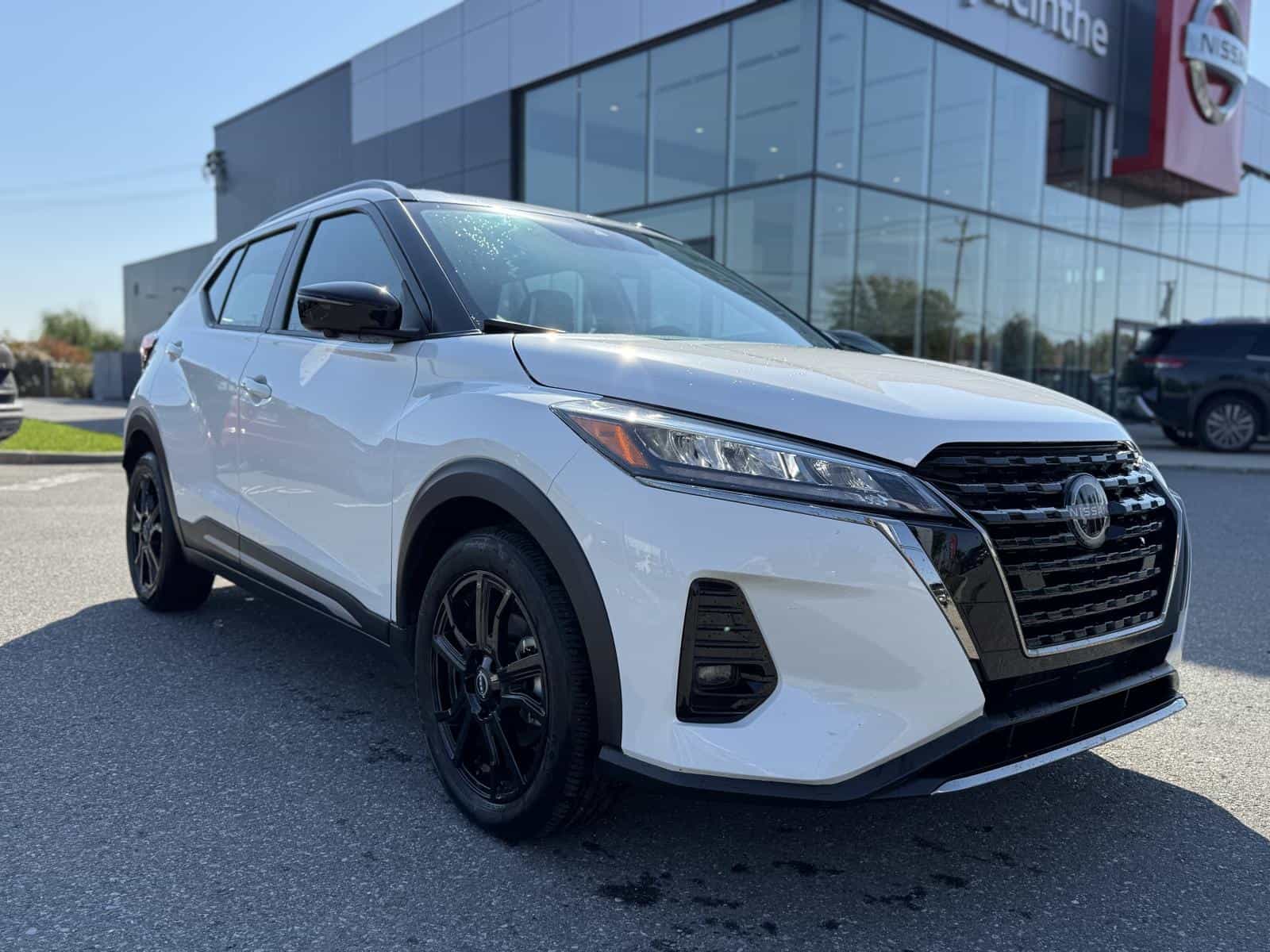 2024 Nissan Kicks SR Premium - Image 4