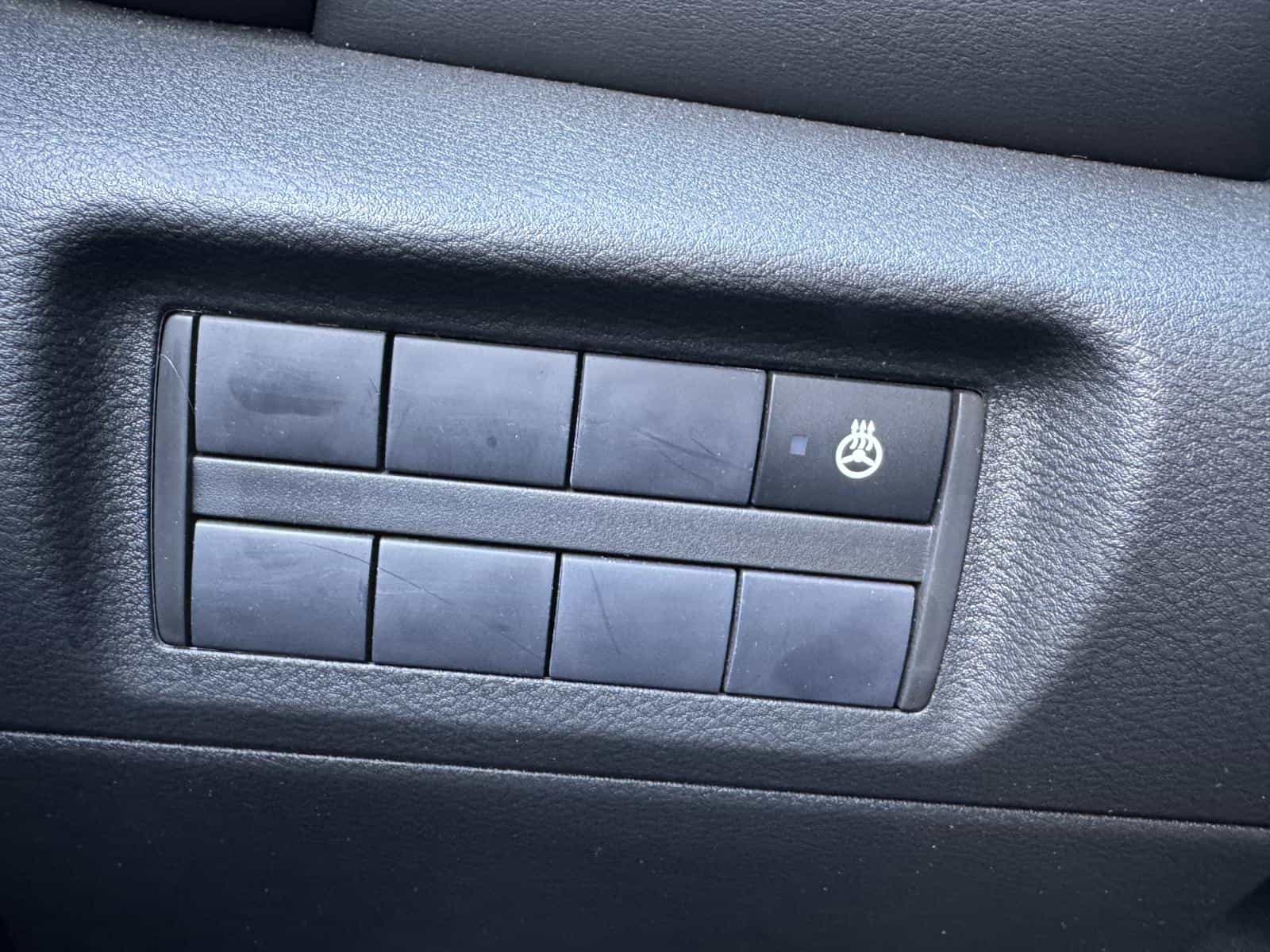 Image 14 Nissan Kicks SR Premium 2024