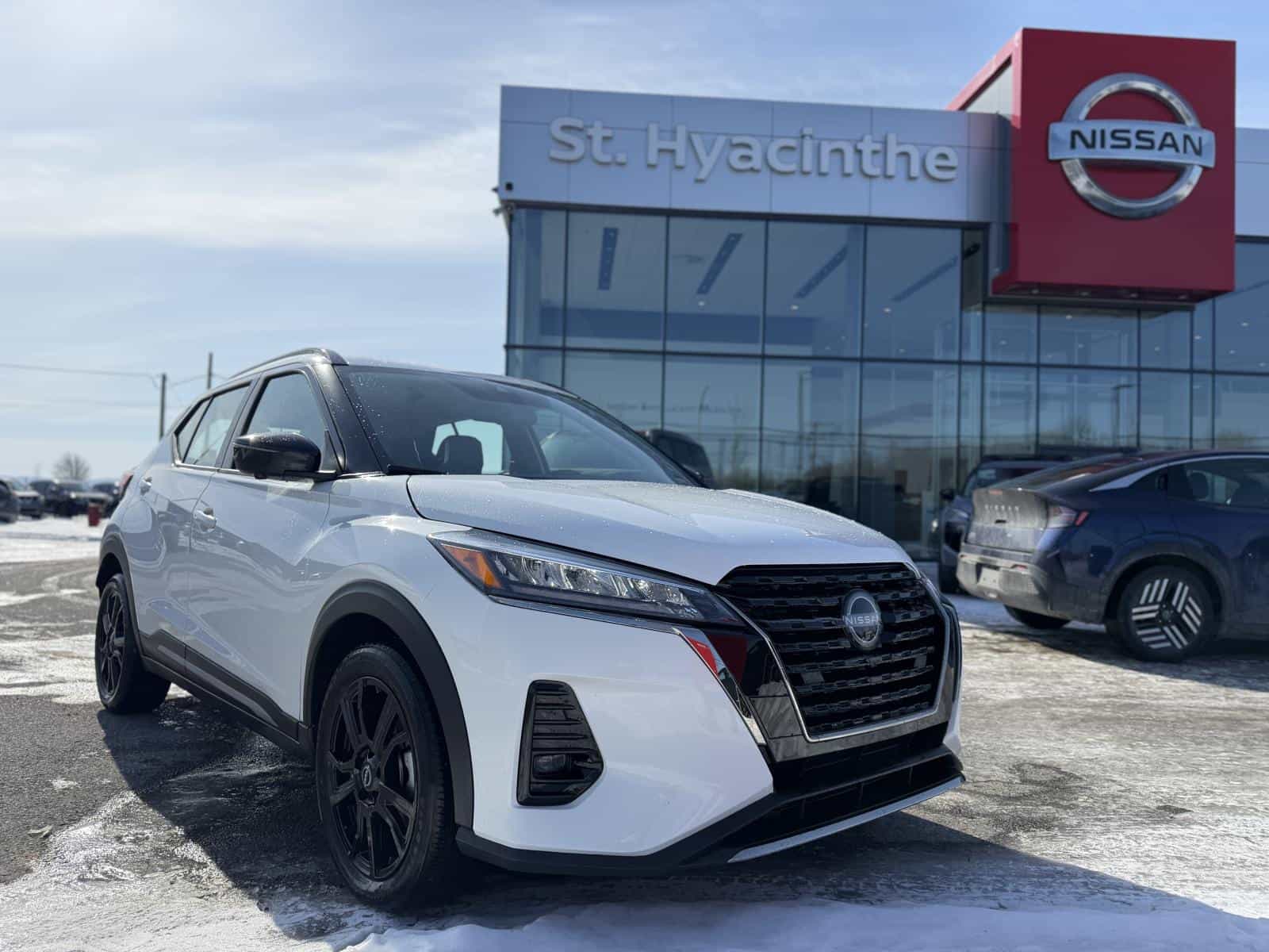 2024 Nissan Kicks SR Premium - Image 1