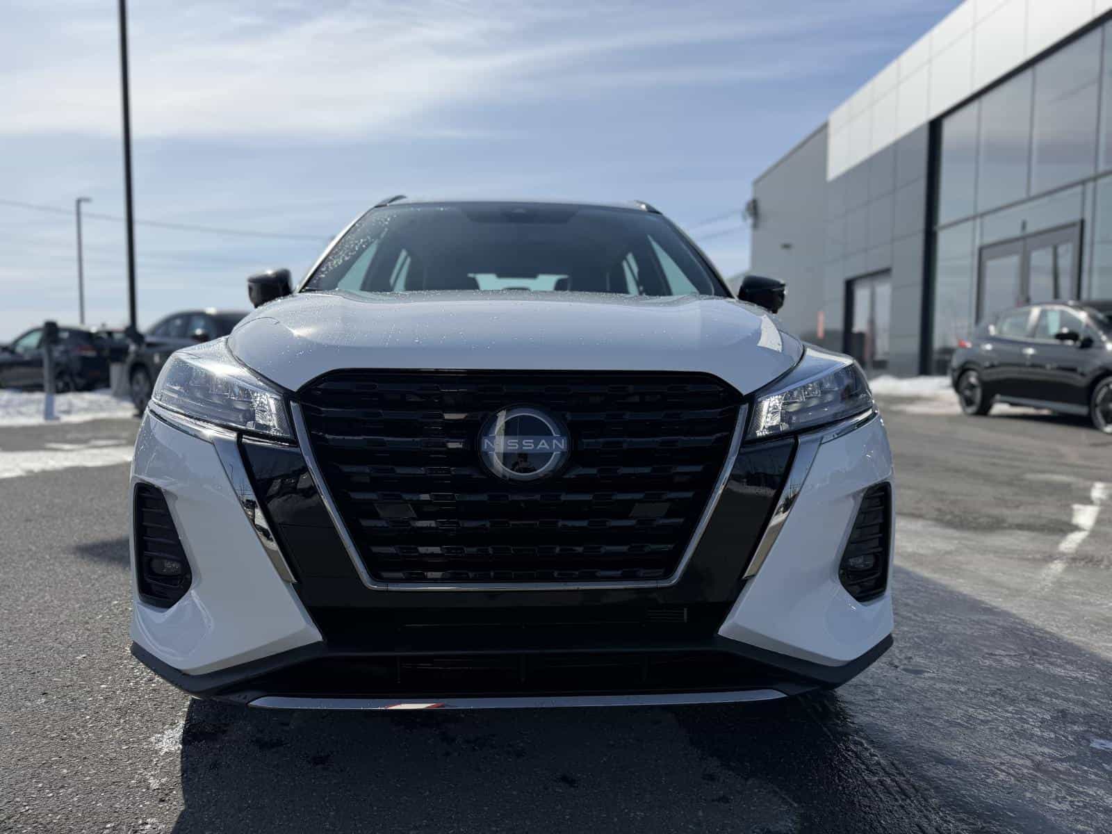 2024 Nissan Kicks SR Premium - Image 3