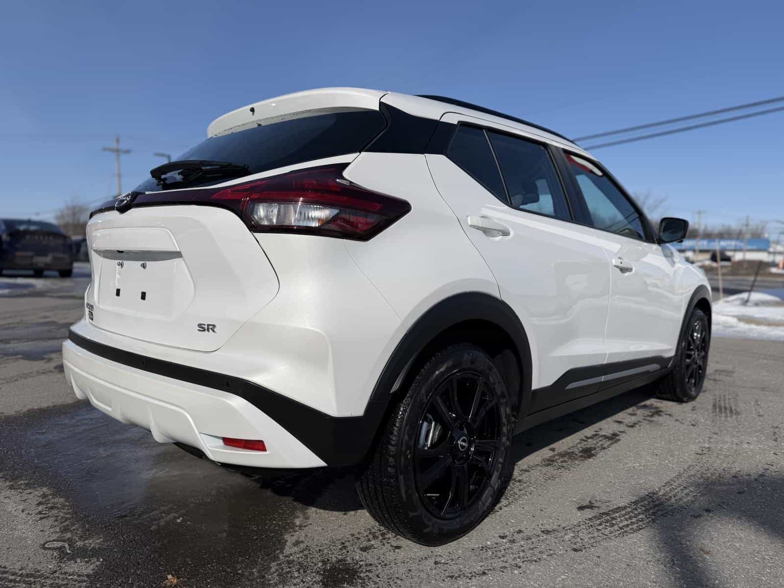 2024 Nissan Kicks SR Premium - Image 6