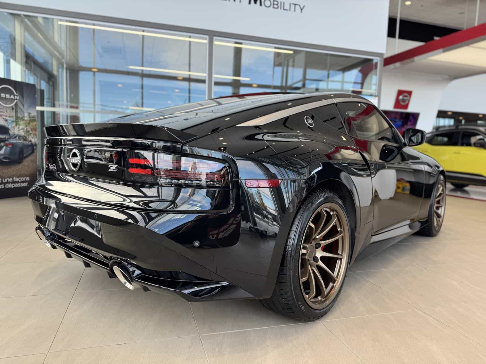 2025 Nissan Z Performance - Image 5