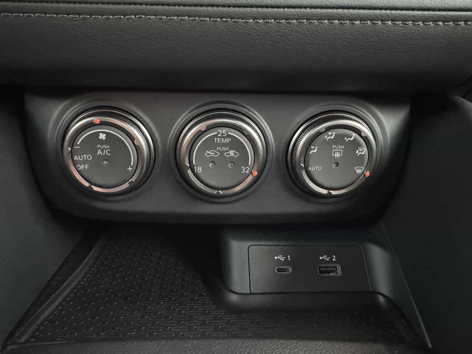 2025 Nissan Z Performance - Image 21