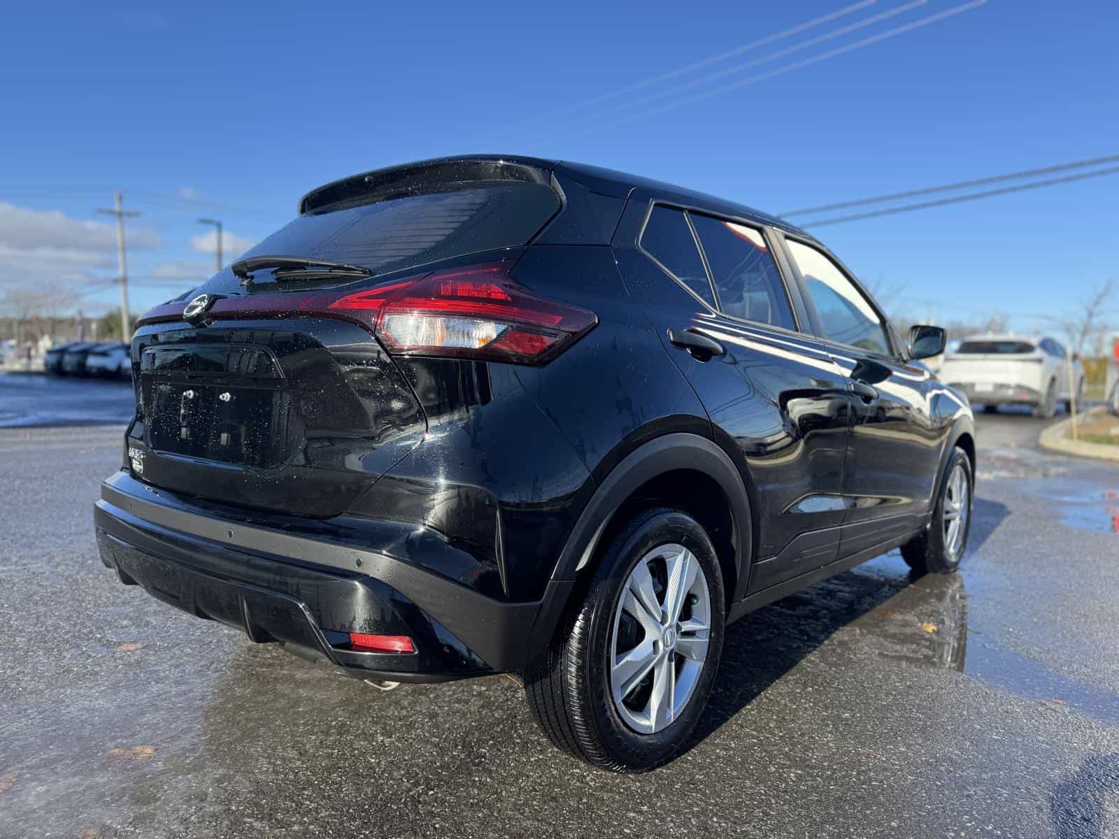 2022 Nissan Kicks S - Image 6