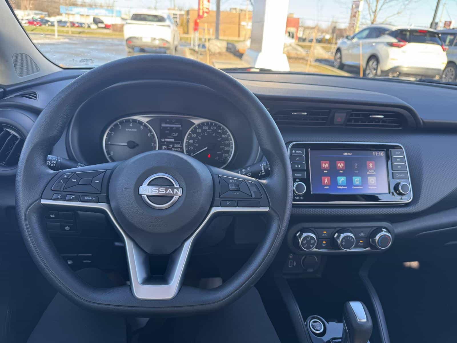 2022 Nissan Kicks S - Image 11