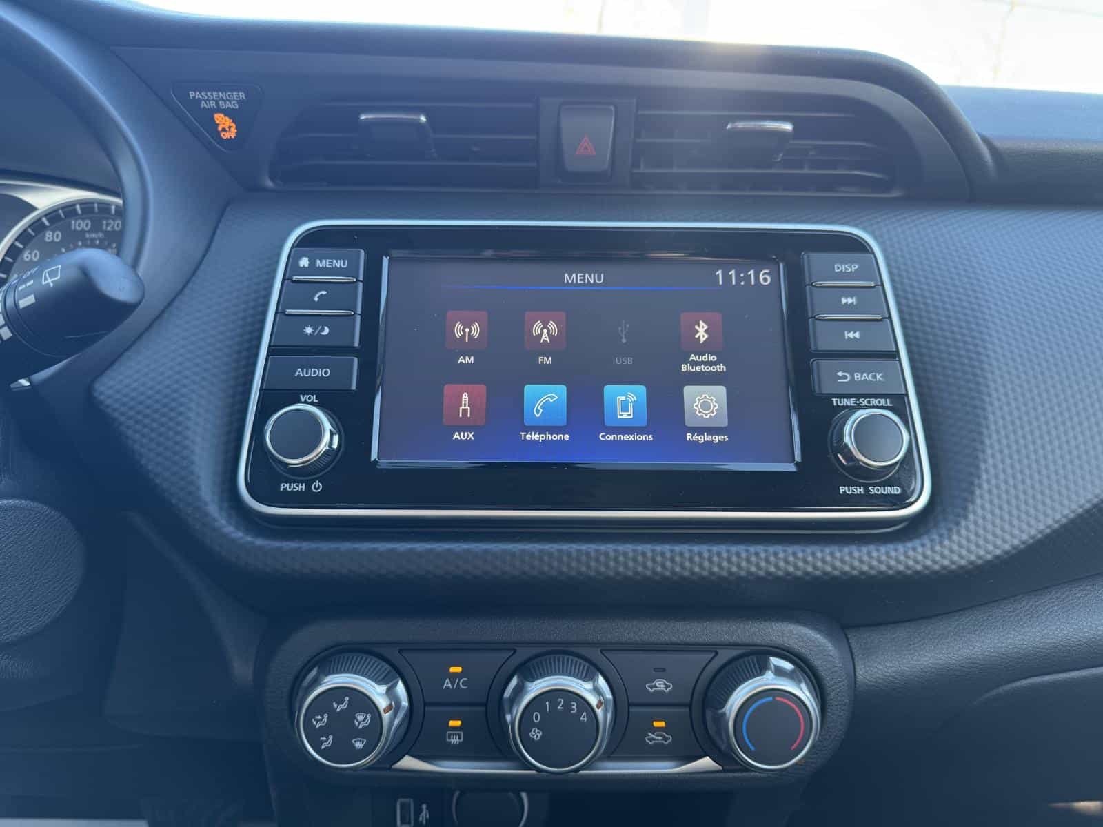 2022 Nissan Kicks S - Image 16