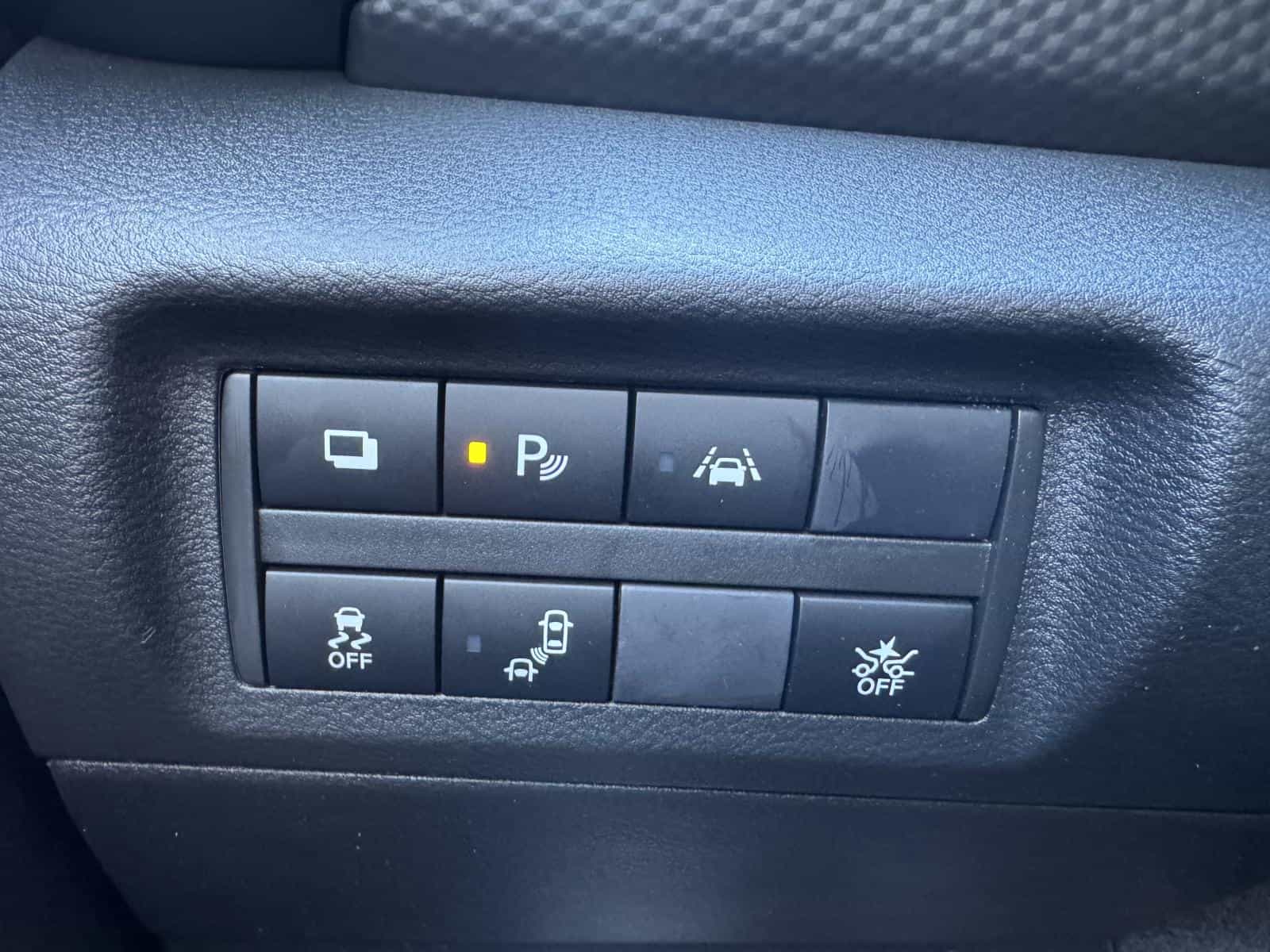 Image 15 Nissan Kicks S 2022