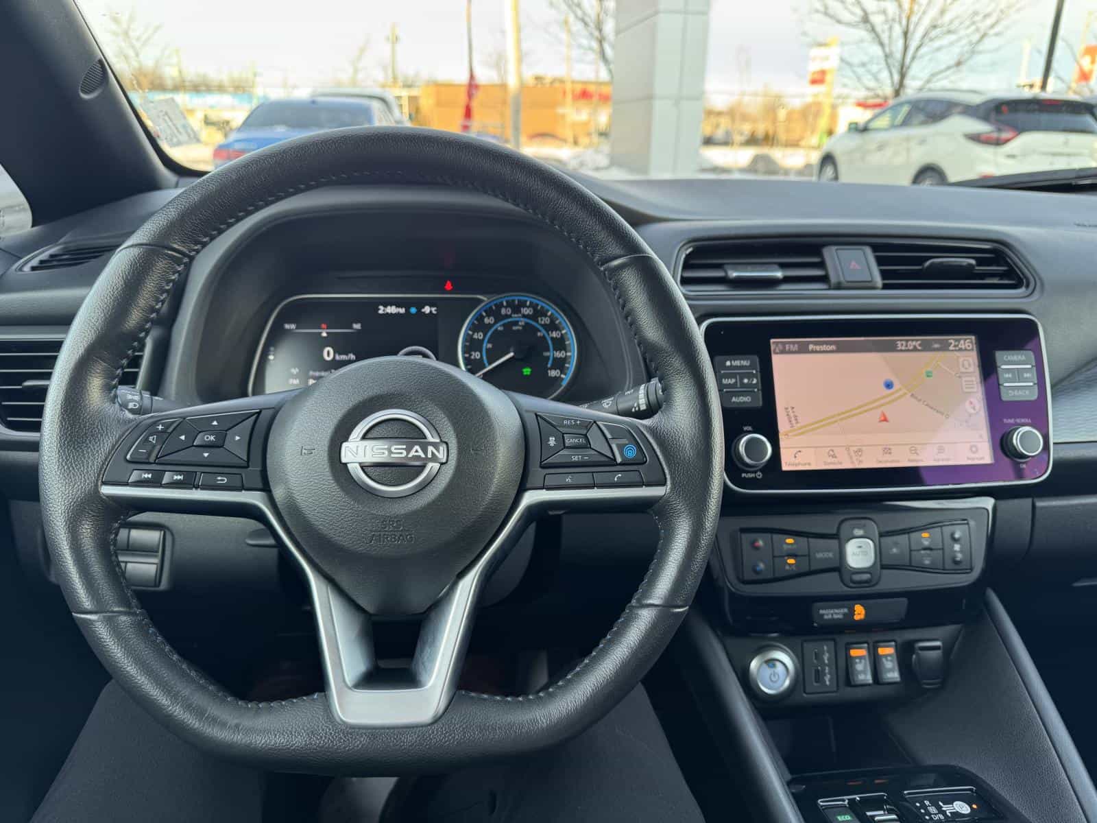 2023 Nissan Leaf SV - Image 12