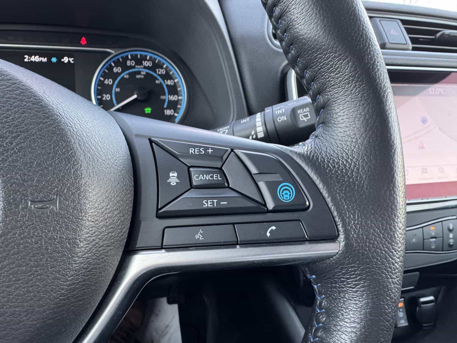 2023 Nissan Leaf SV - Image 14