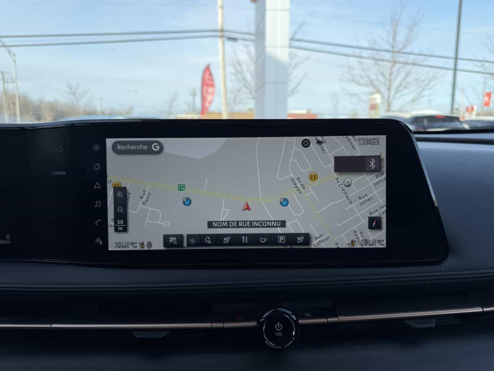 2023 Nissan Ariya Evolve+ - Image 16