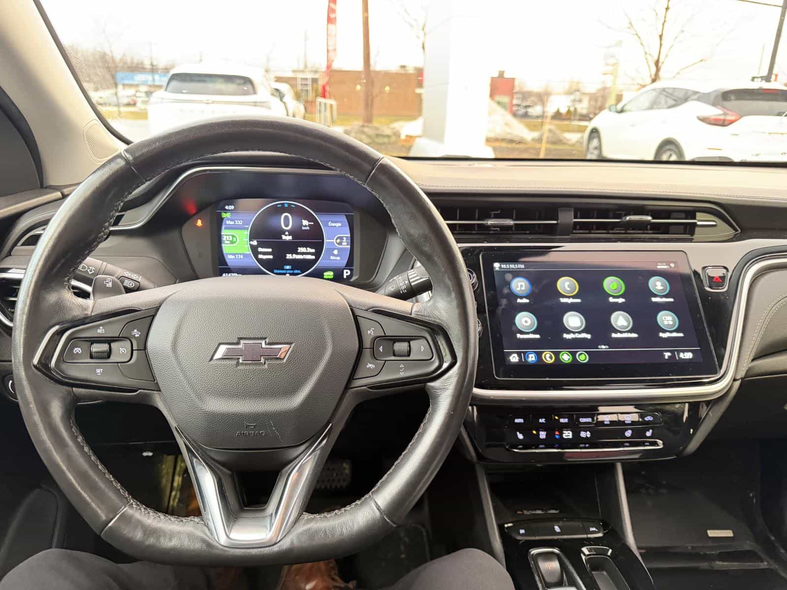 2022 Chevrolet Bolt EUV LT - Image 12