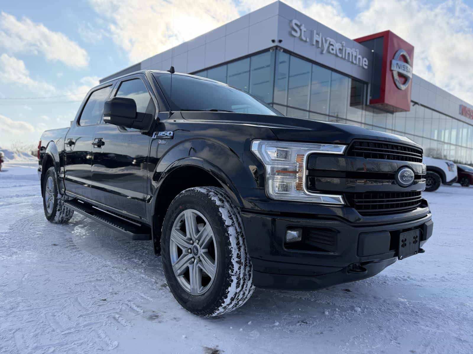 2019 Ford F150 Lariat - Image 4