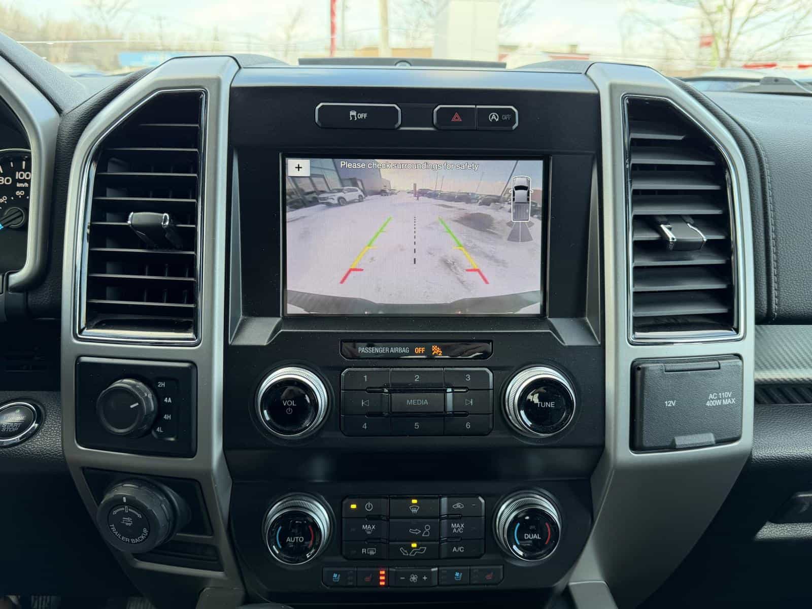 2019 Ford F150 Lariat - Image 14