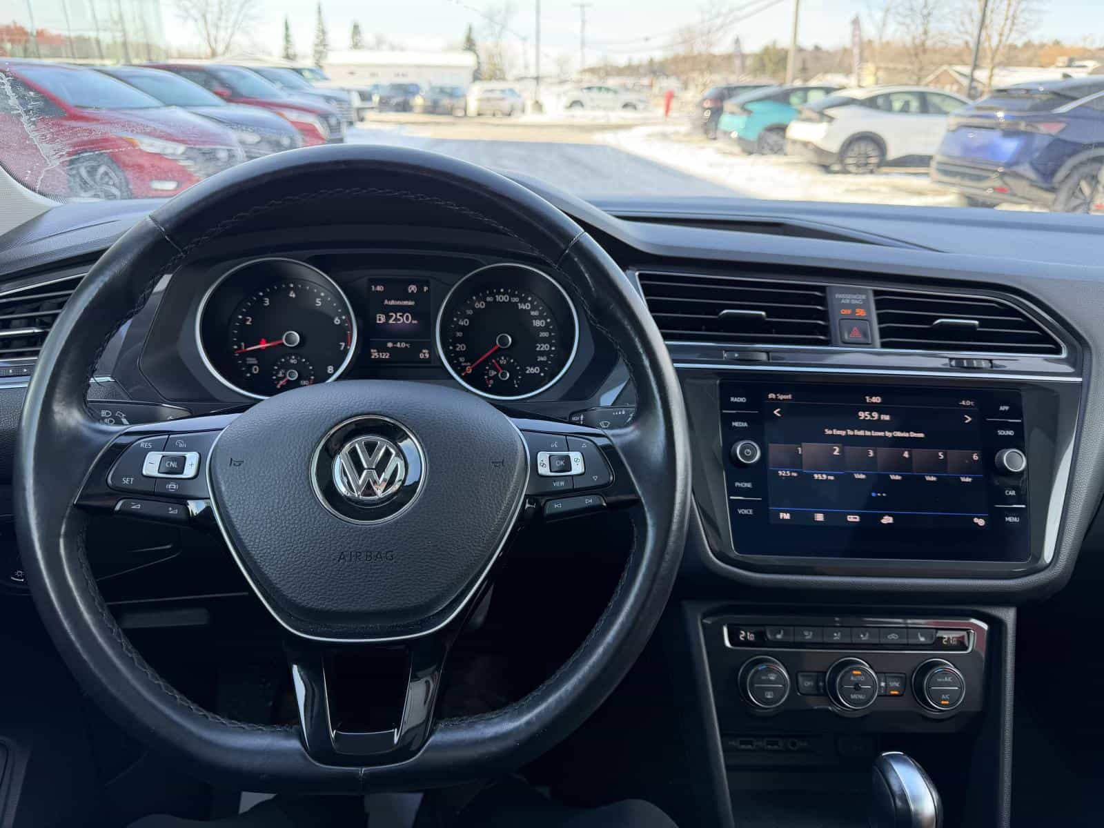 2019 Volkswagen Tiguan Comfortline - Image 10
