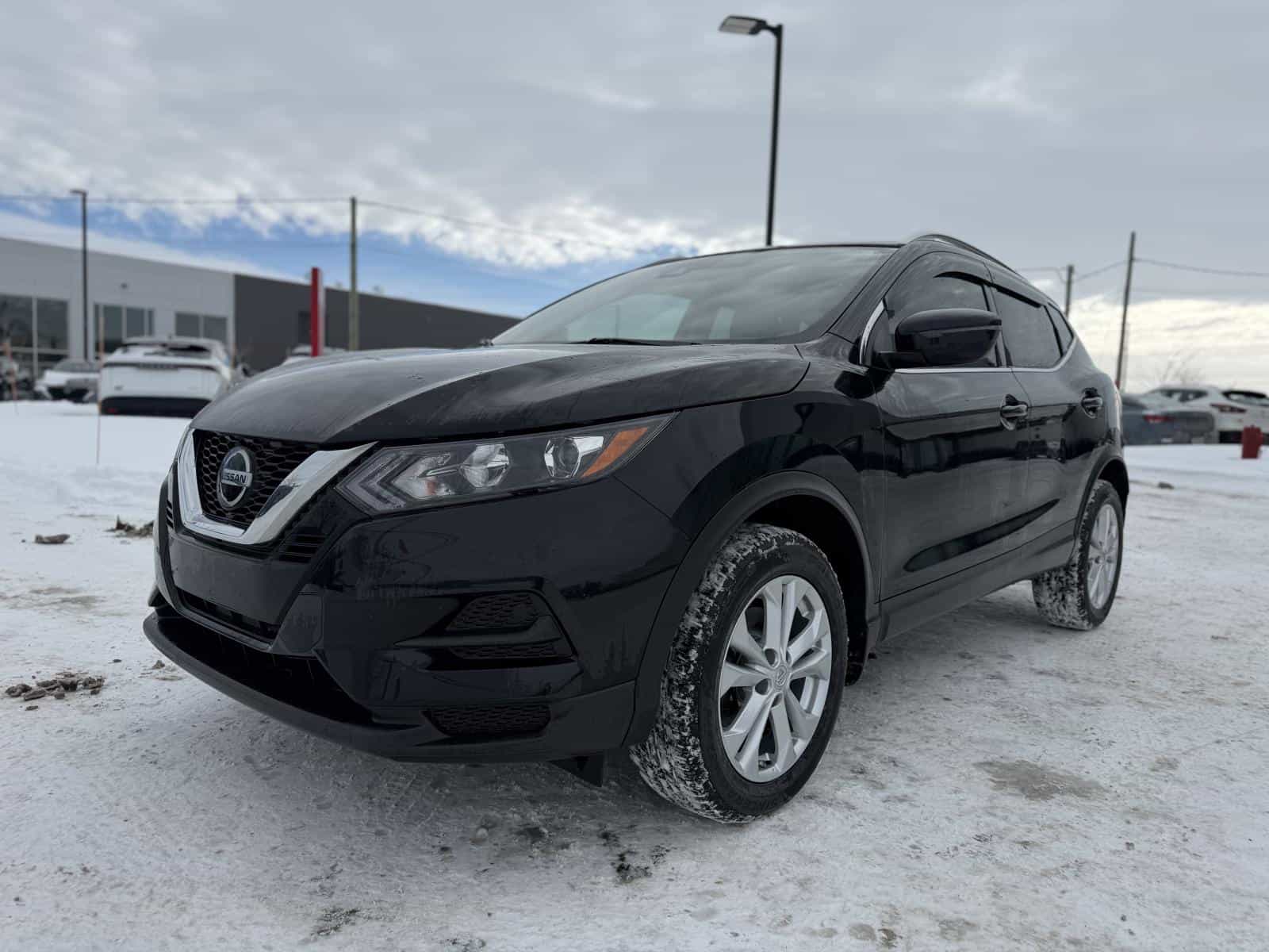 2020 Nissan Qashqai SV - Image 2