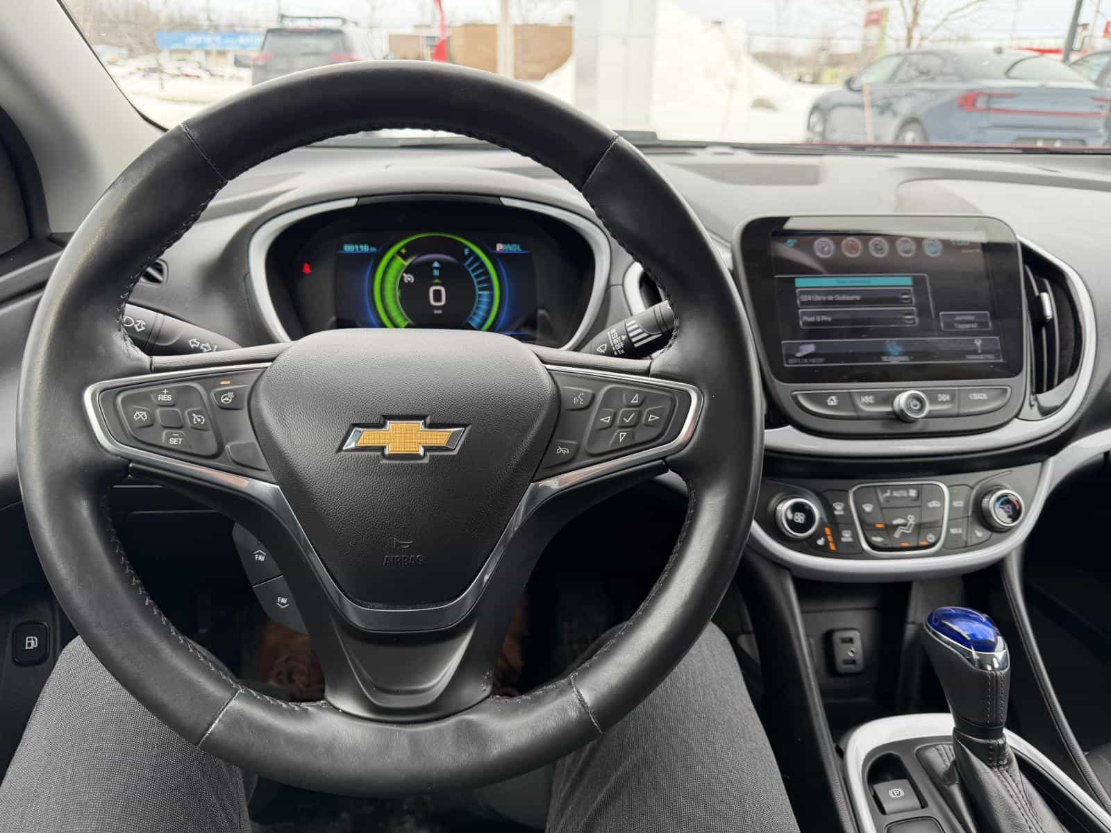 2018 Chevrolet Volt LT - Image 11