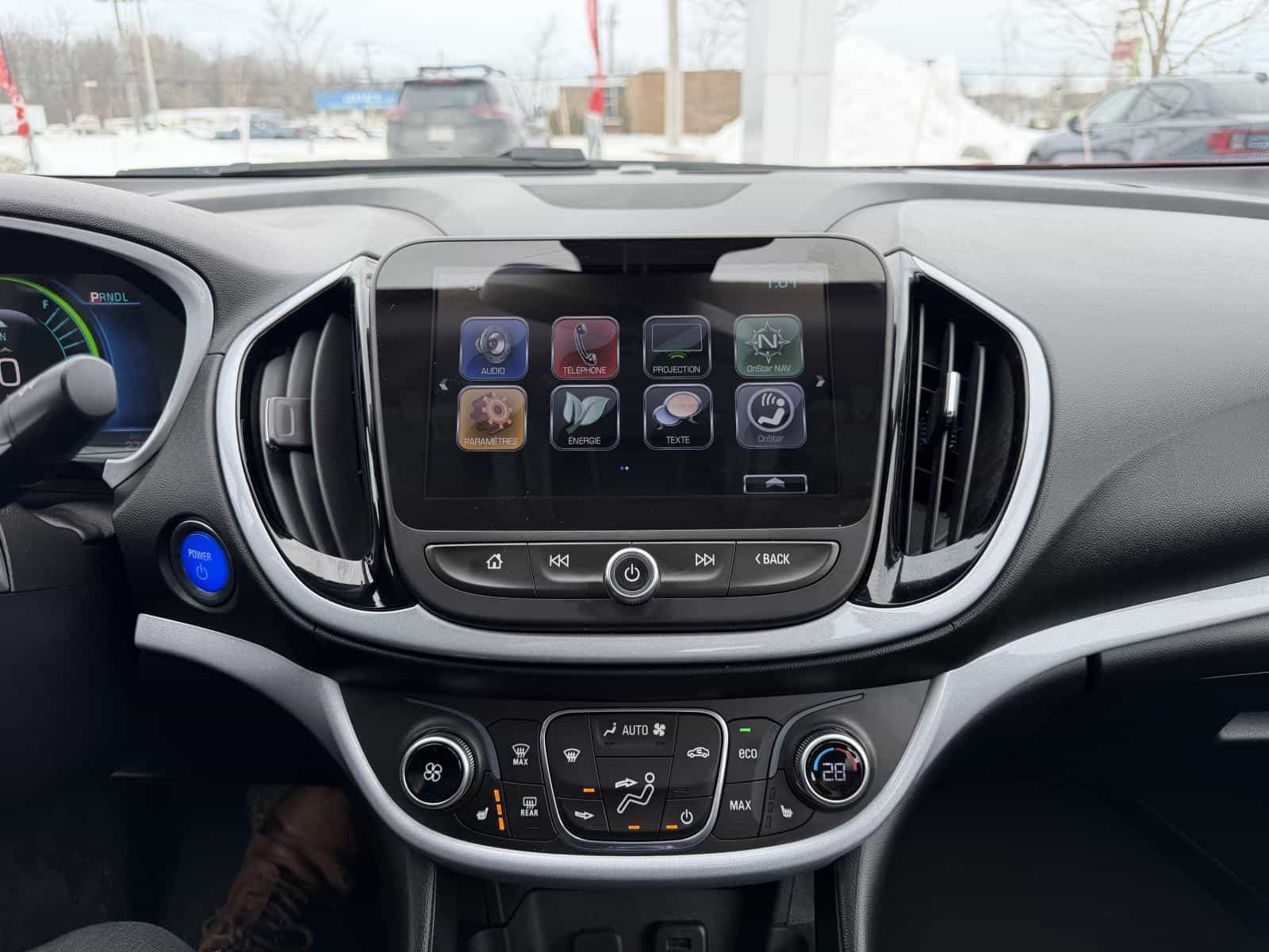 2018 Chevrolet Volt LT - Image 17