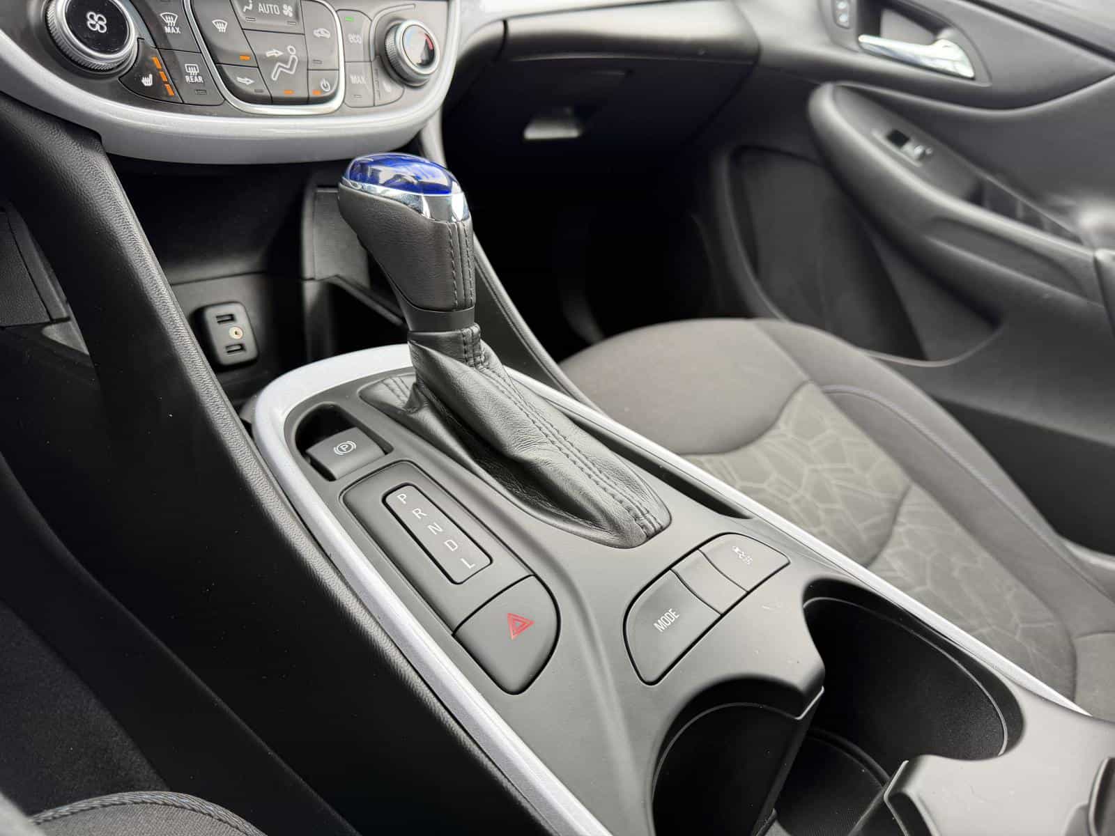 2018 Chevrolet Volt LT - Image 18