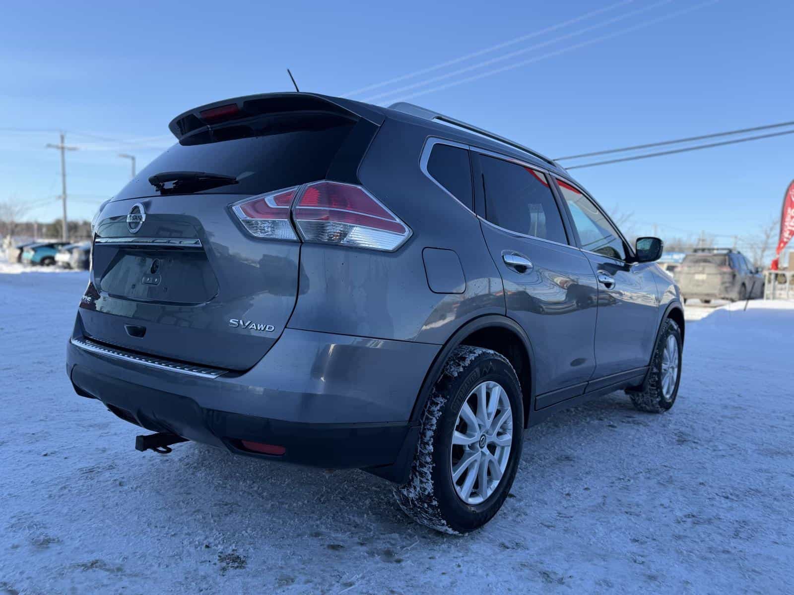 2016 Nissan Rogue SV - Image 6