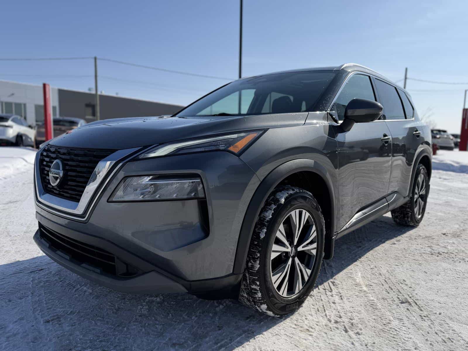 Image 2 Nissan Rogue SV 2021