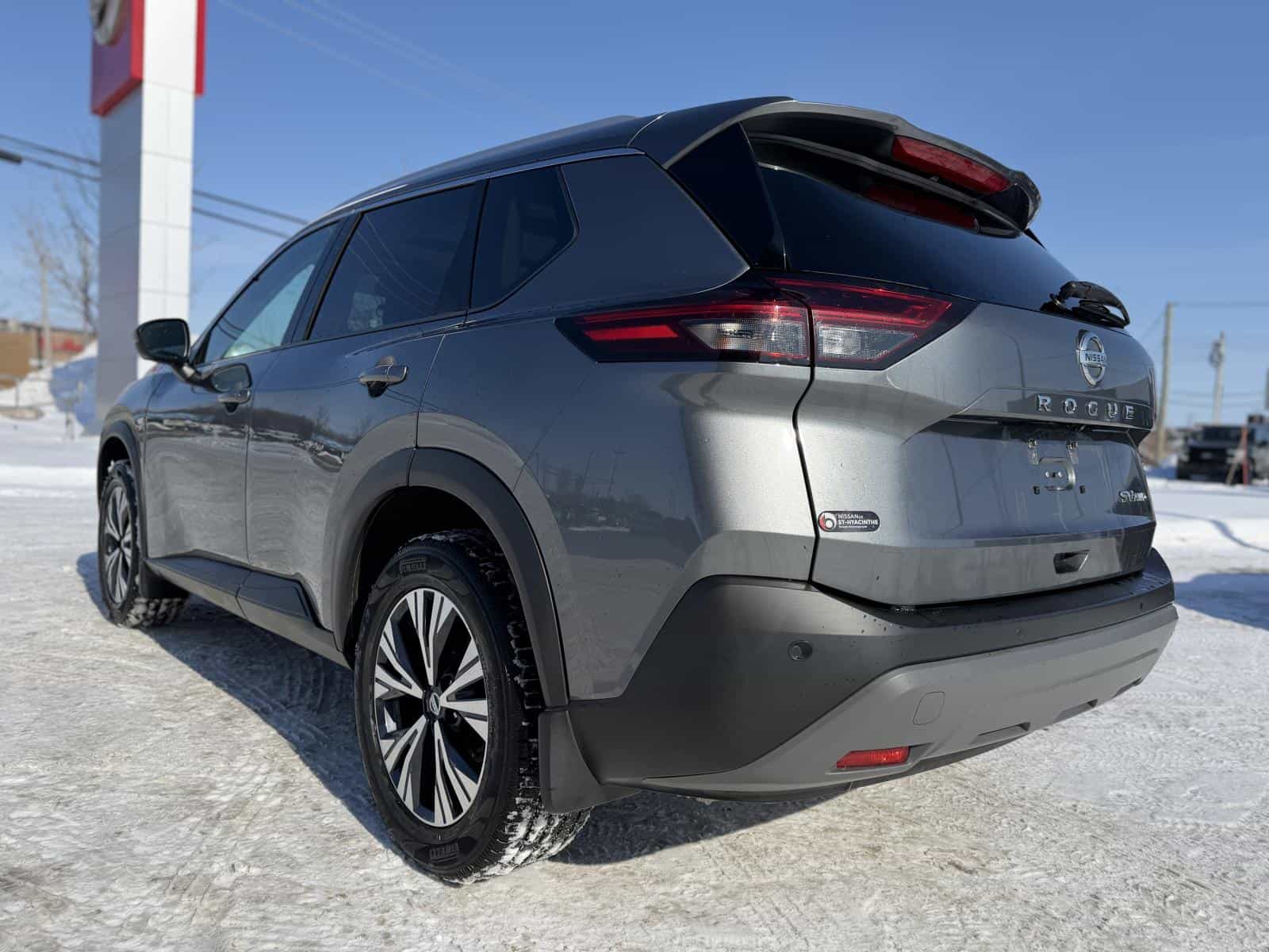 Image 8 Nissan Rogue SV 2021