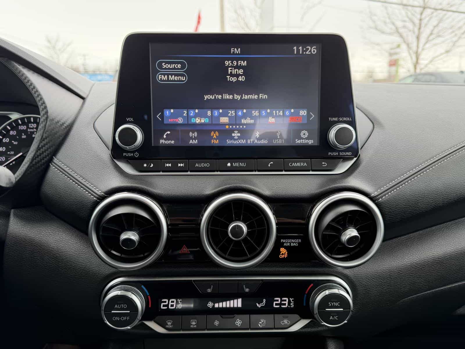 2022 Nissan Sentra SV - Image 14