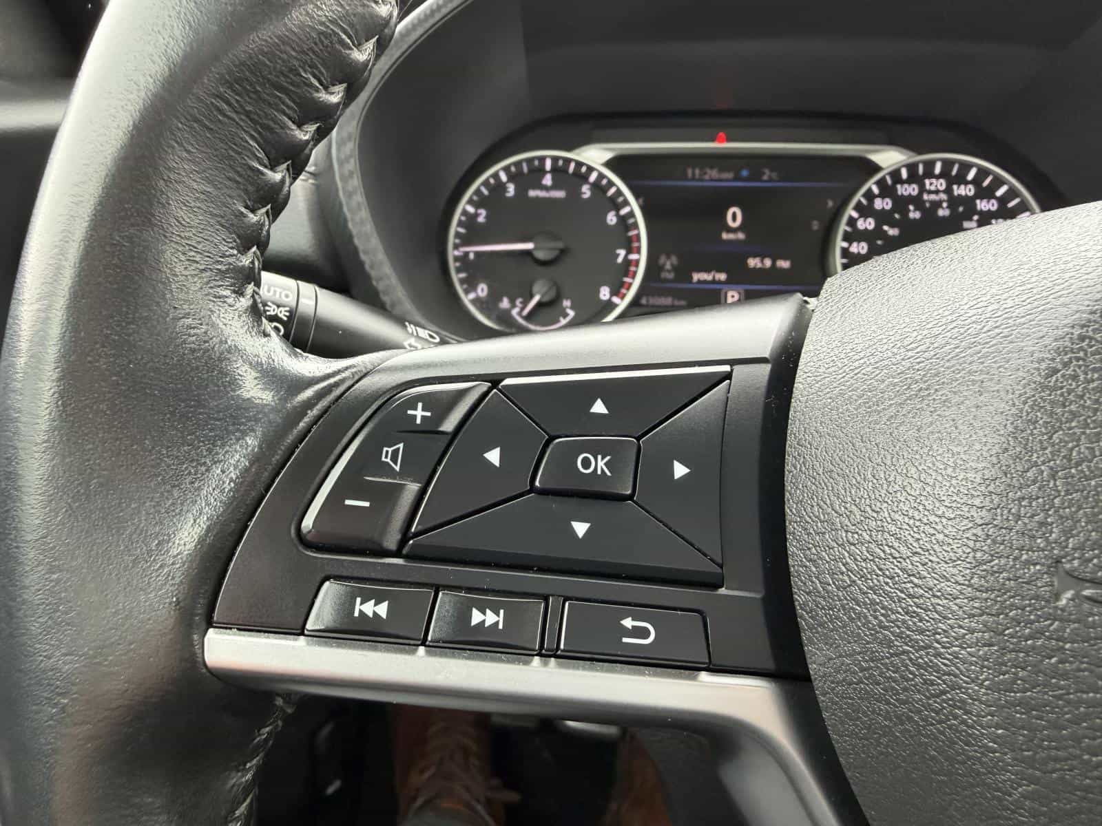 2022 Nissan Sentra SV - Image 12