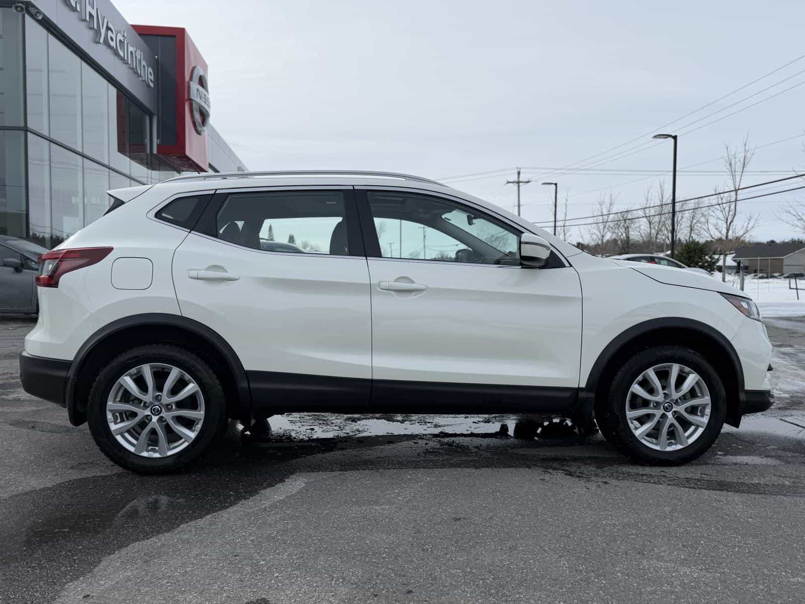 2023 Nissan Qashqai SV - Image 5