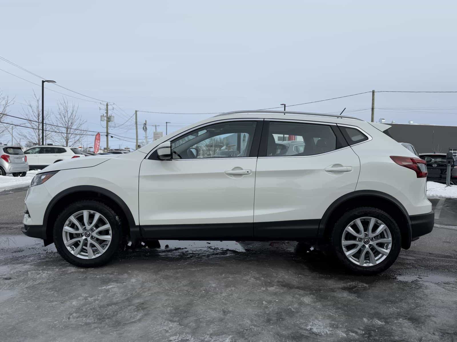 2023 Nissan Qashqai SV - Image 9