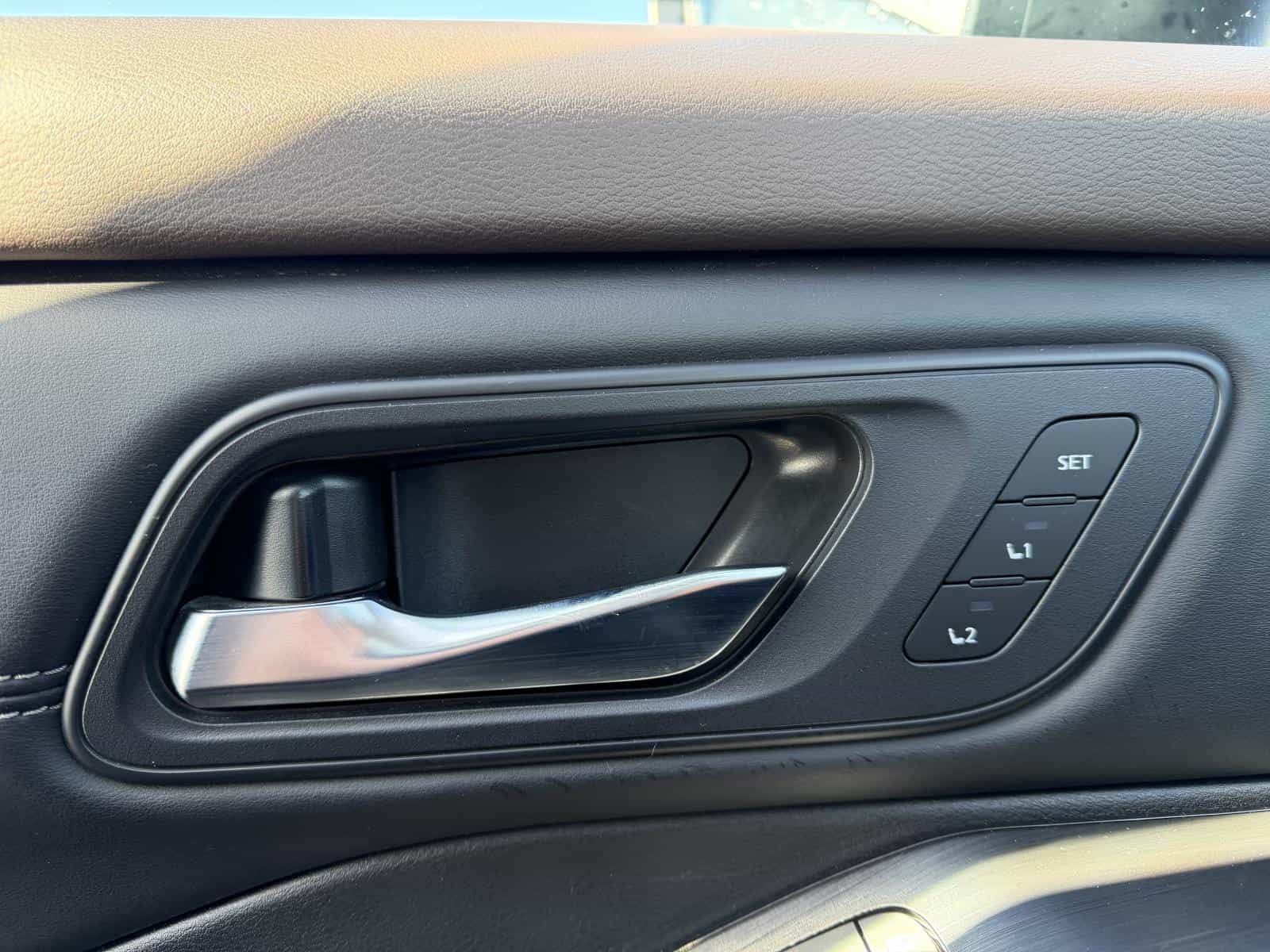 2023 Nissan Rogue SL - Image 11