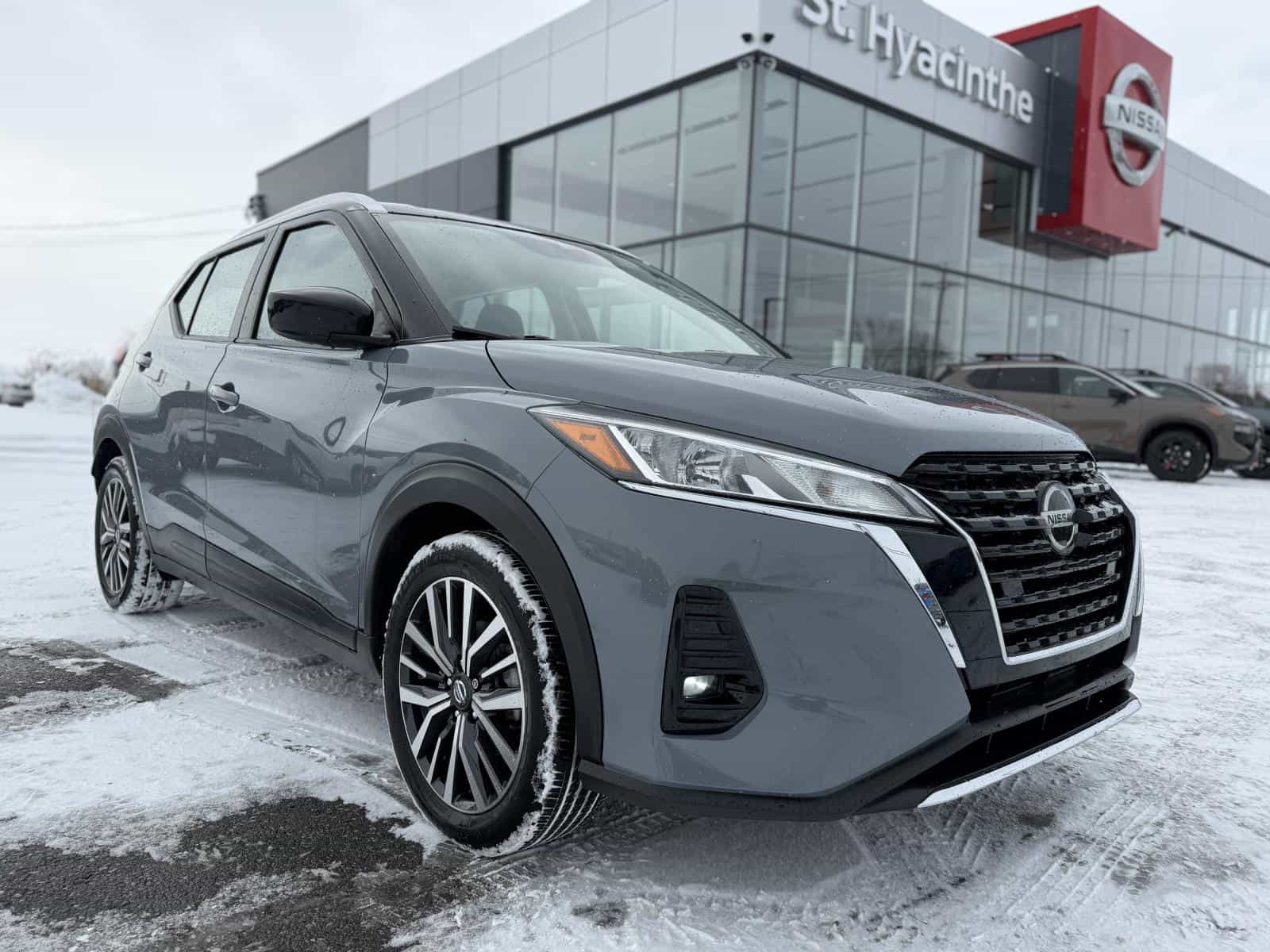 2021 Nissan Kicks SV - Image 4