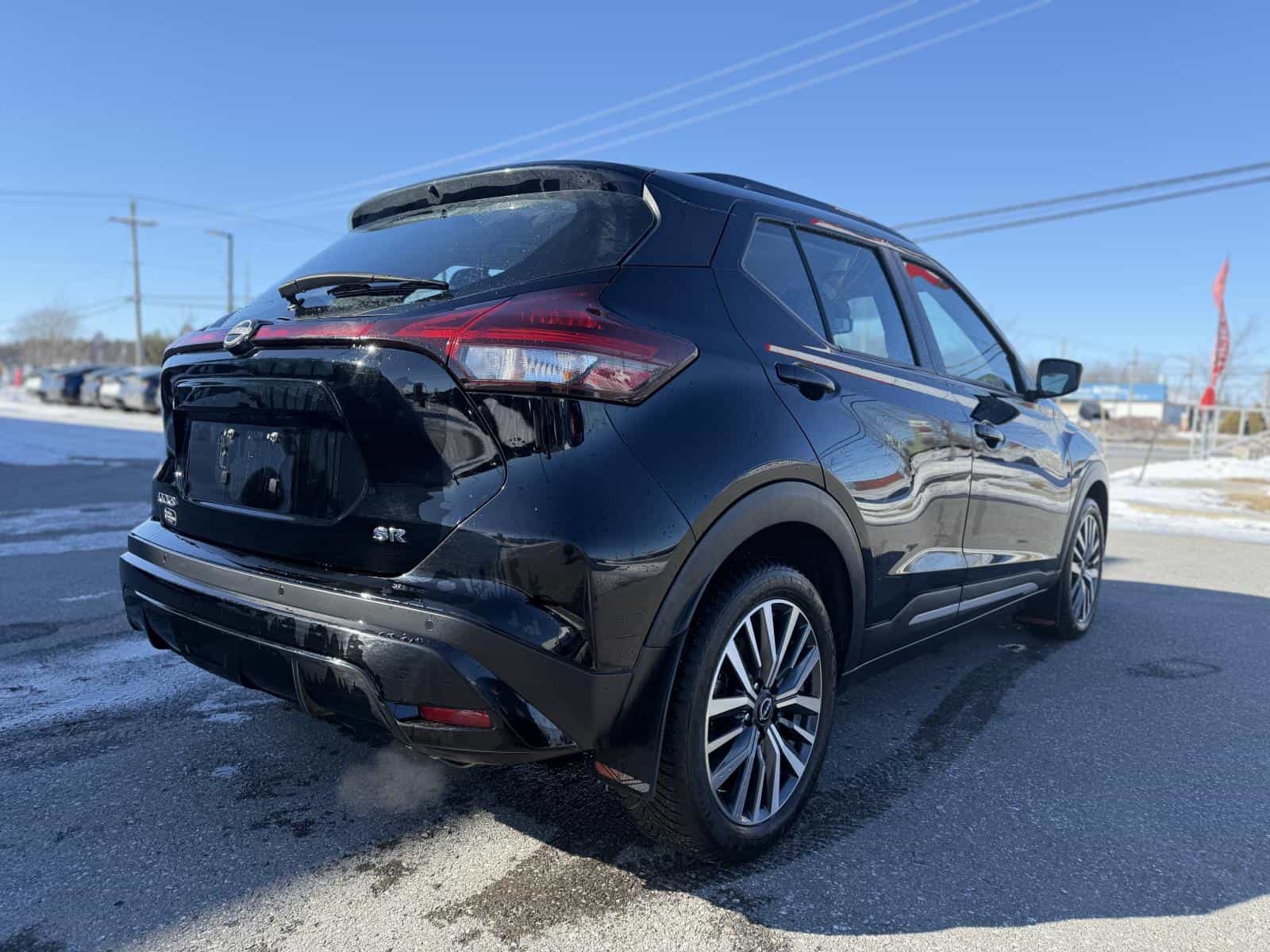 2024 Nissan Kicks SR - Image 6