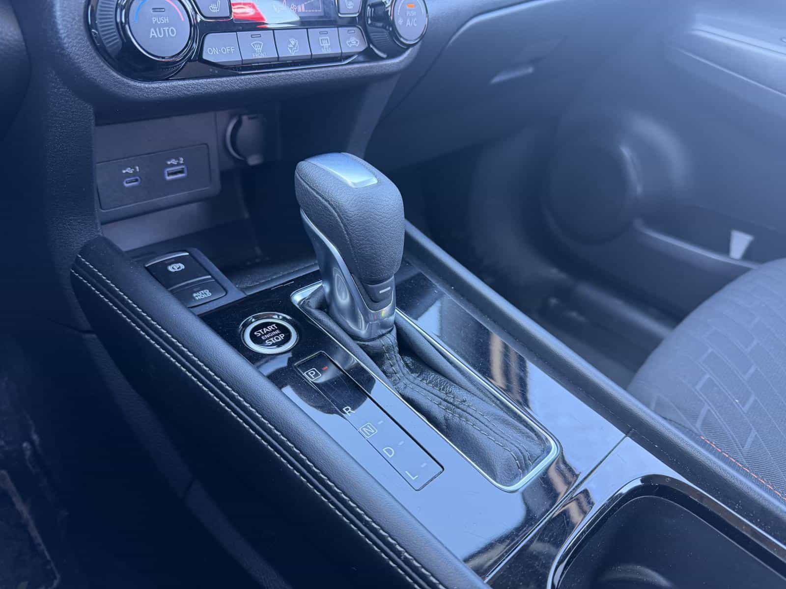 2024 Nissan Kicks SR - Image 17