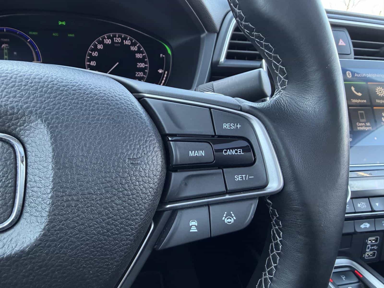 2019 Honda Insight Hybrid Touring - Image 14