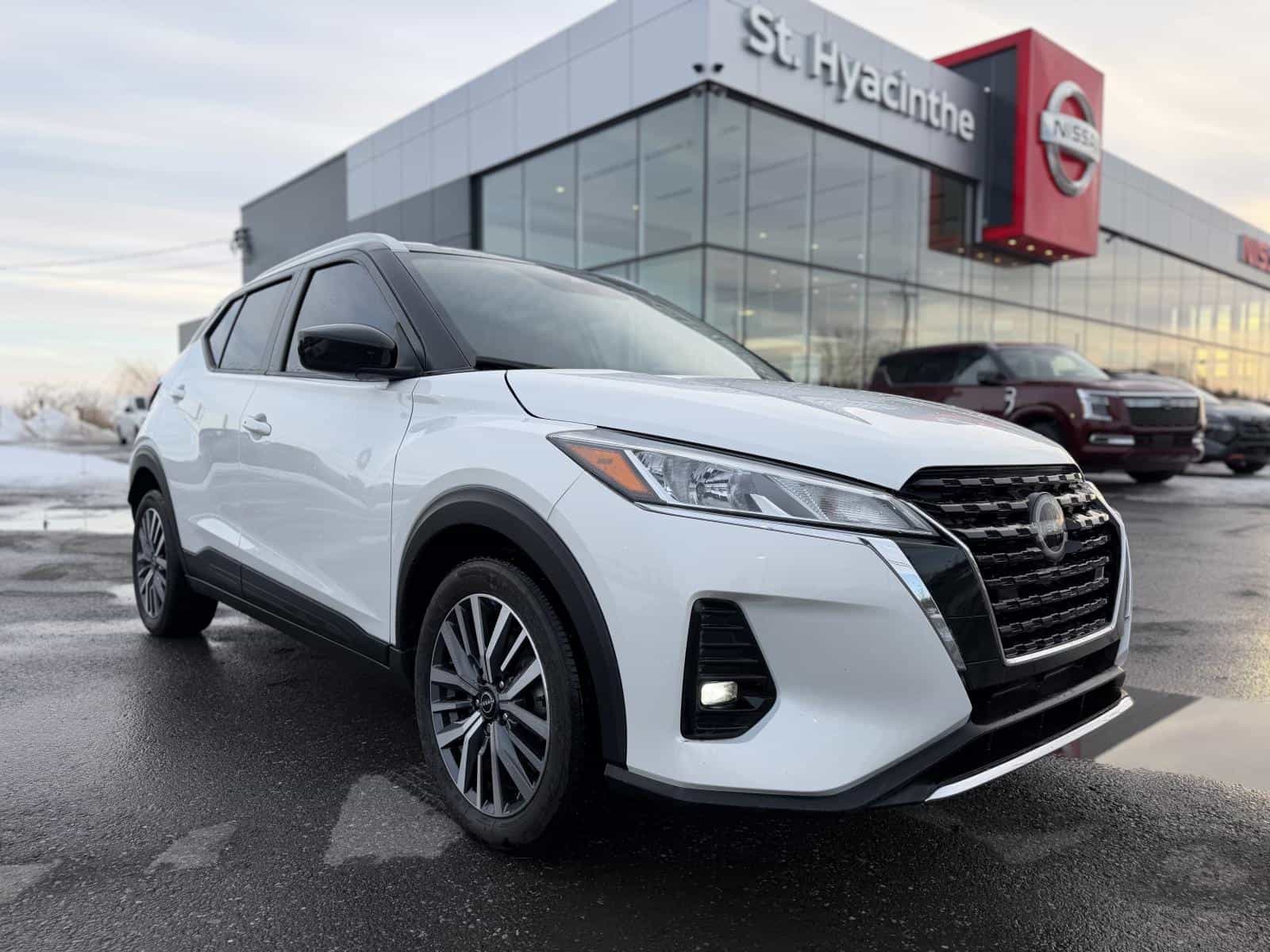 Image 4 Nissan Kicks SV 2024