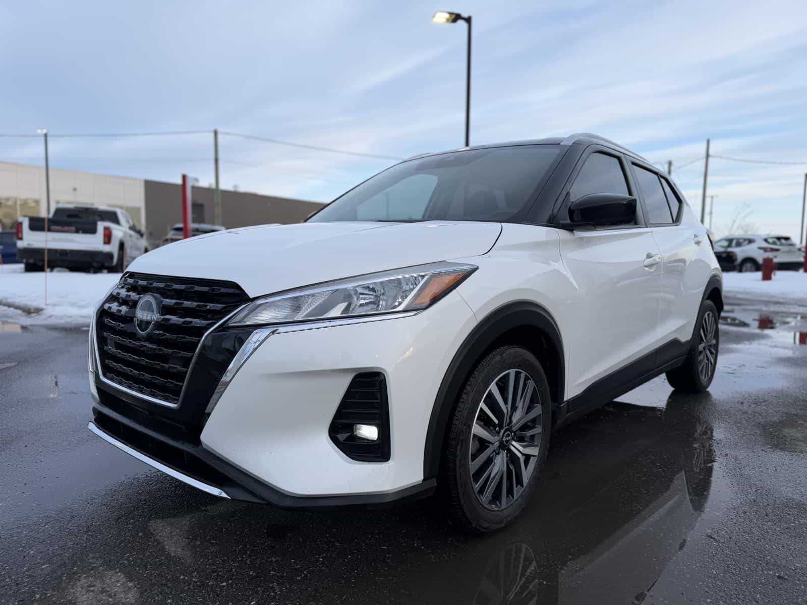 Image 2 Nissan Kicks SV 2024