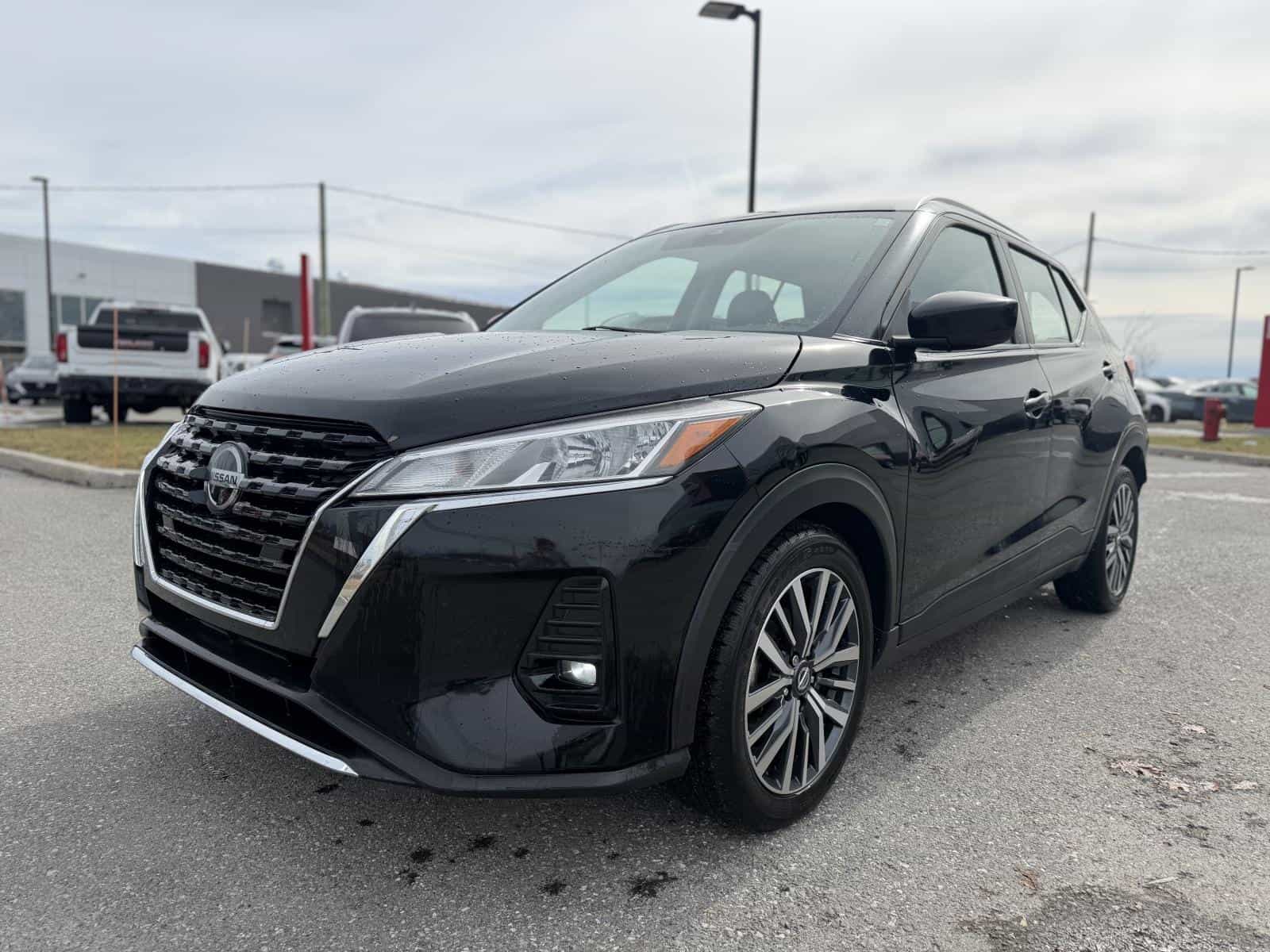 Image 2 Nissan Kicks SV 2021