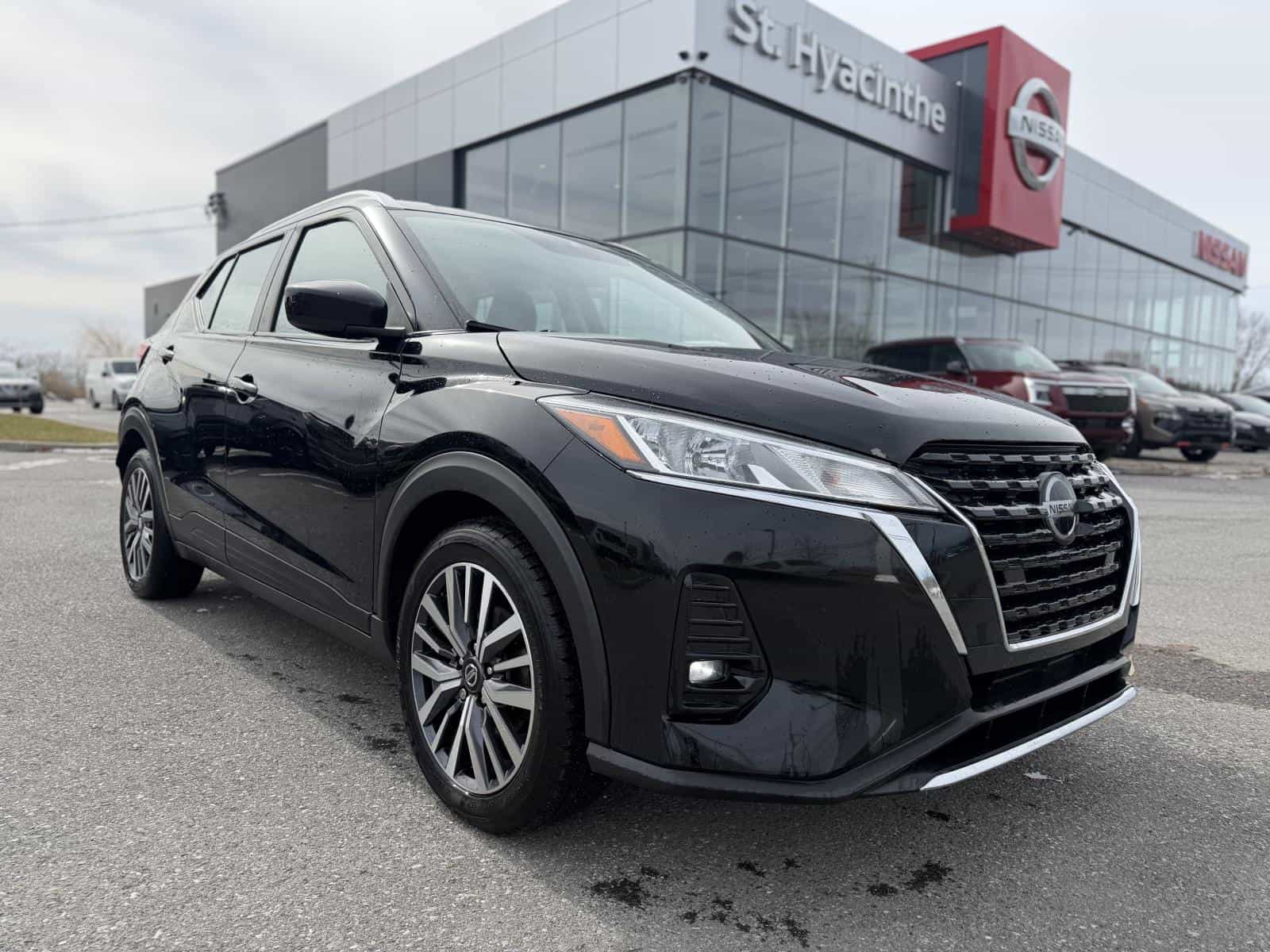 2021 Nissan Kicks SV - Image 4