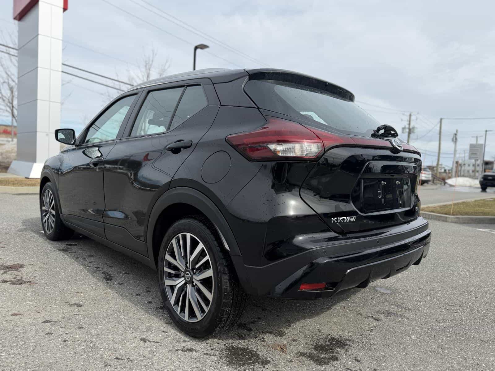 Image 8 Nissan Kicks SV 2021
