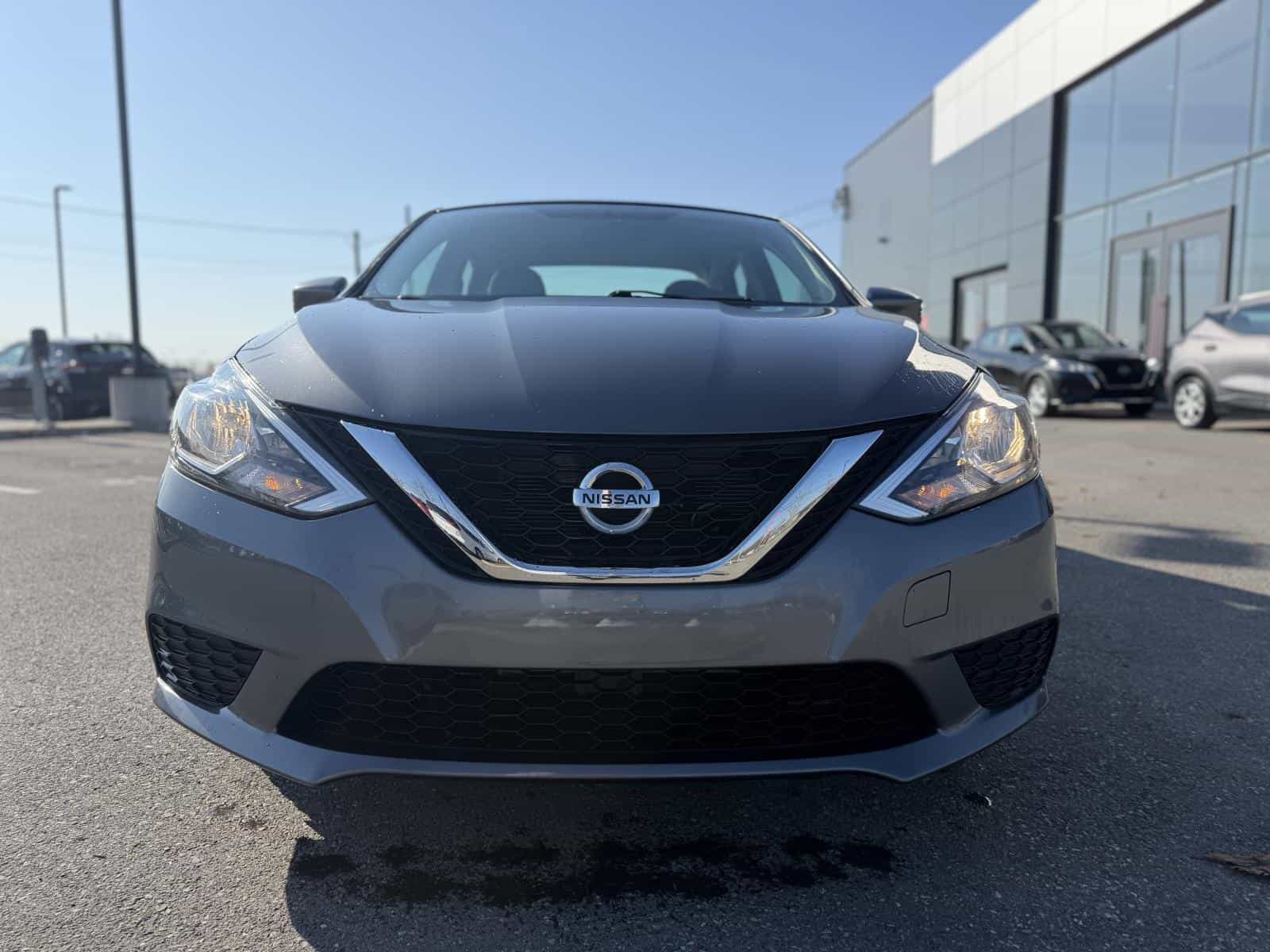 Image 3 Nissan Sentra S 2017