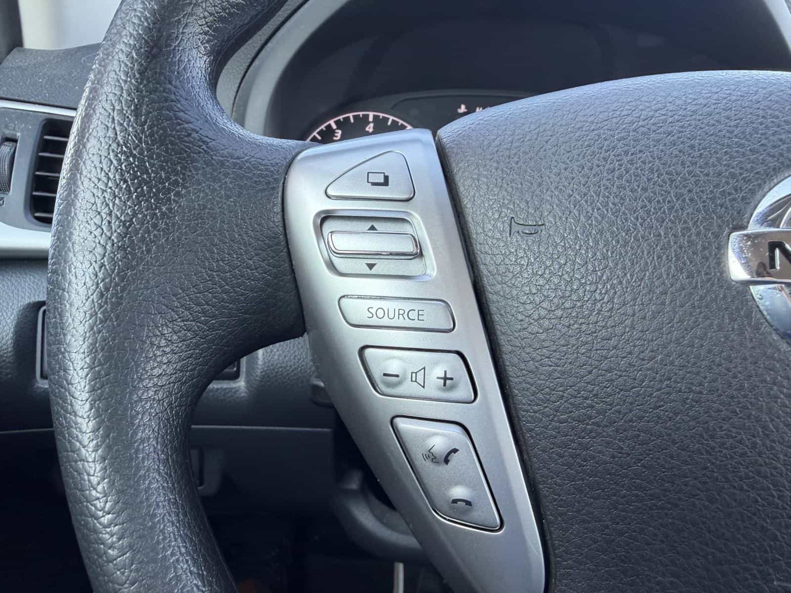 2017 Nissan Sentra S - Image 11