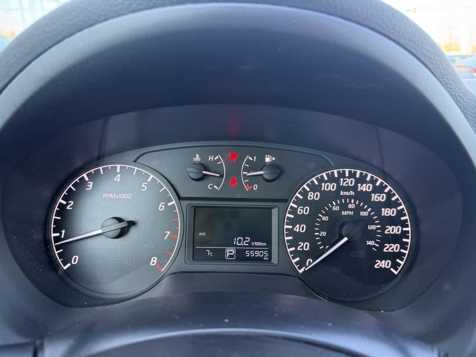 Image 13 Nissan Sentra S 2017