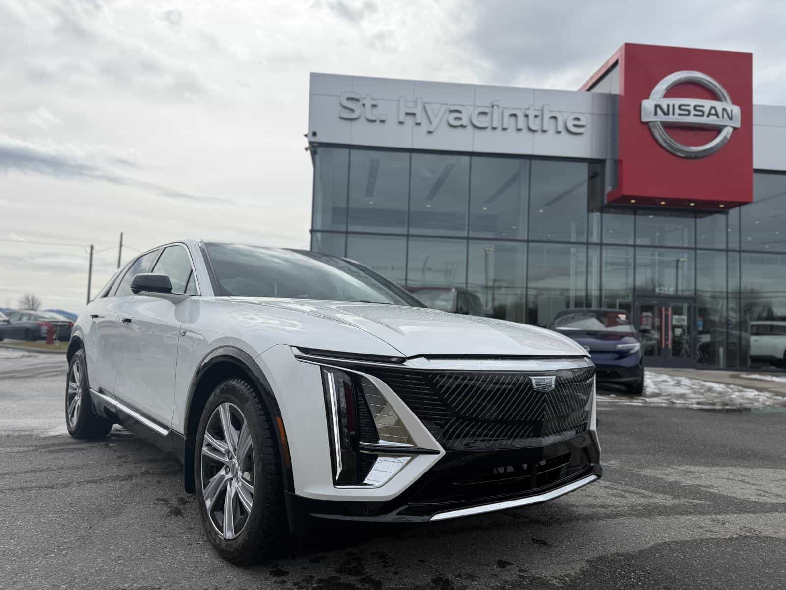 2024 Cadillac Lyriq Tech - Image 1